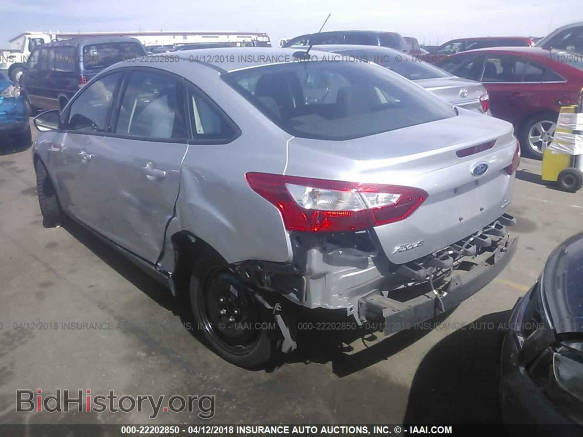 2014 Ford Focus - VIN: 1FADP3F20EL184519 - Фото 3