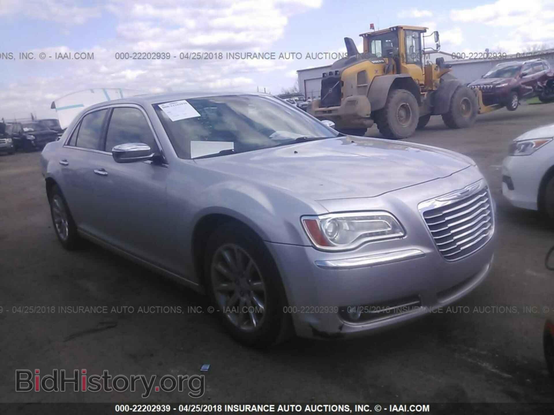Фотография 2C3CCAET7CH147966 - Chrysler 300c 2012