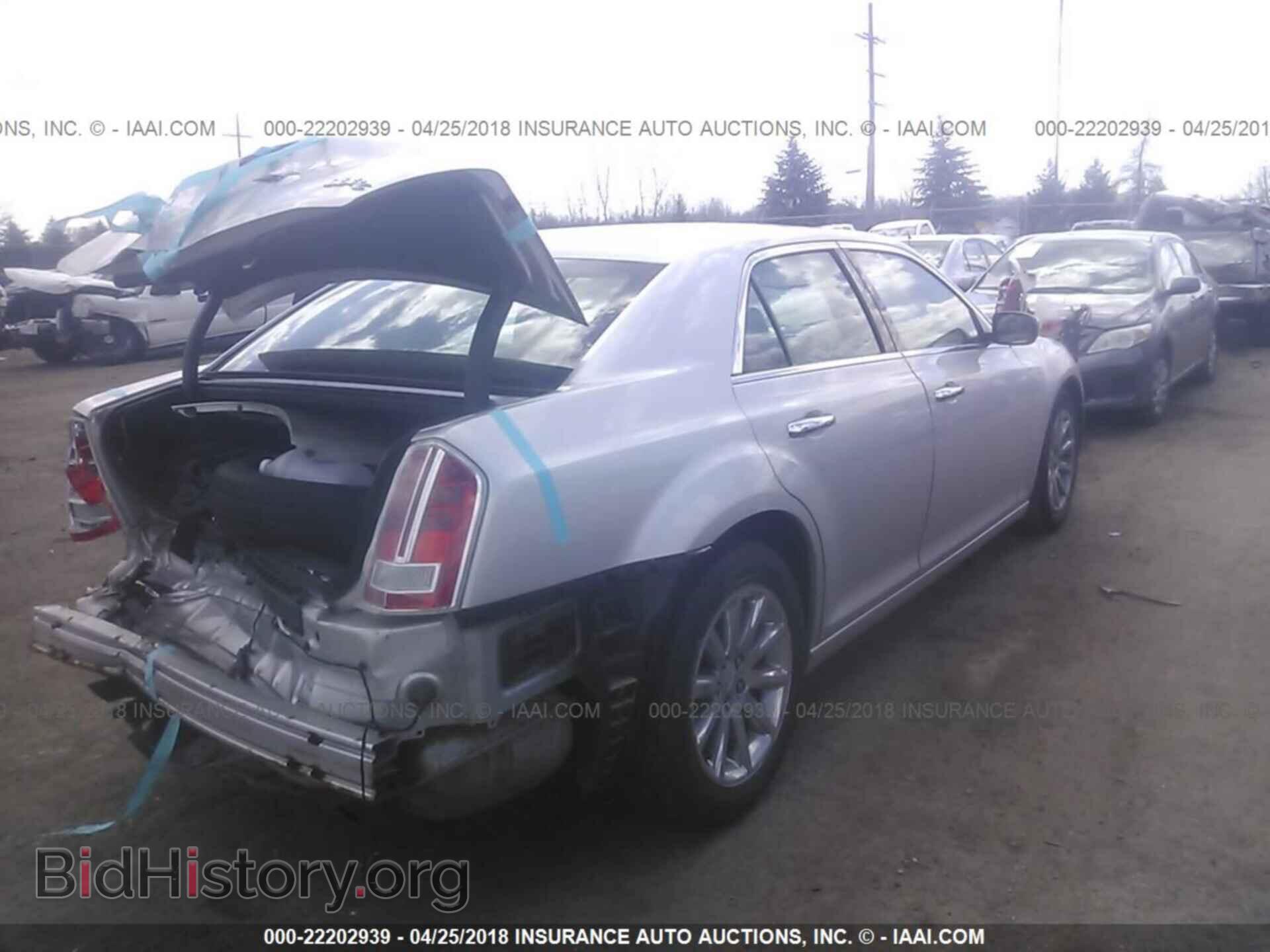 2012 Chrysler 300c - VIN: 2C3CCAET7CH147966 - Фото 4