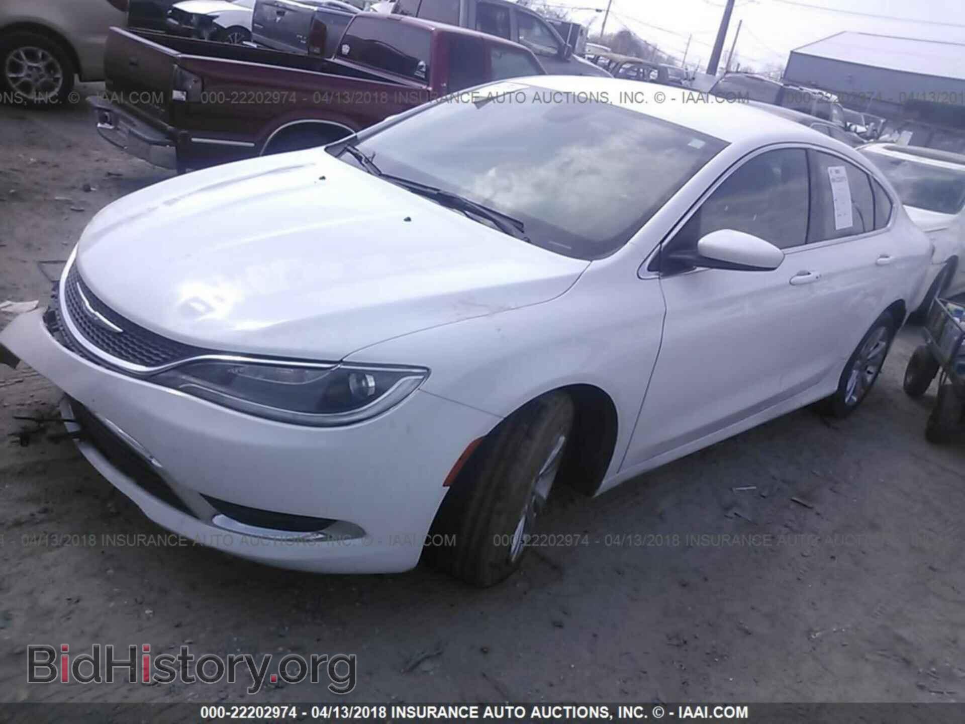 2015 Chrysler 200 - VIN: 1C3CCCAB2FN688069 - Photo 2