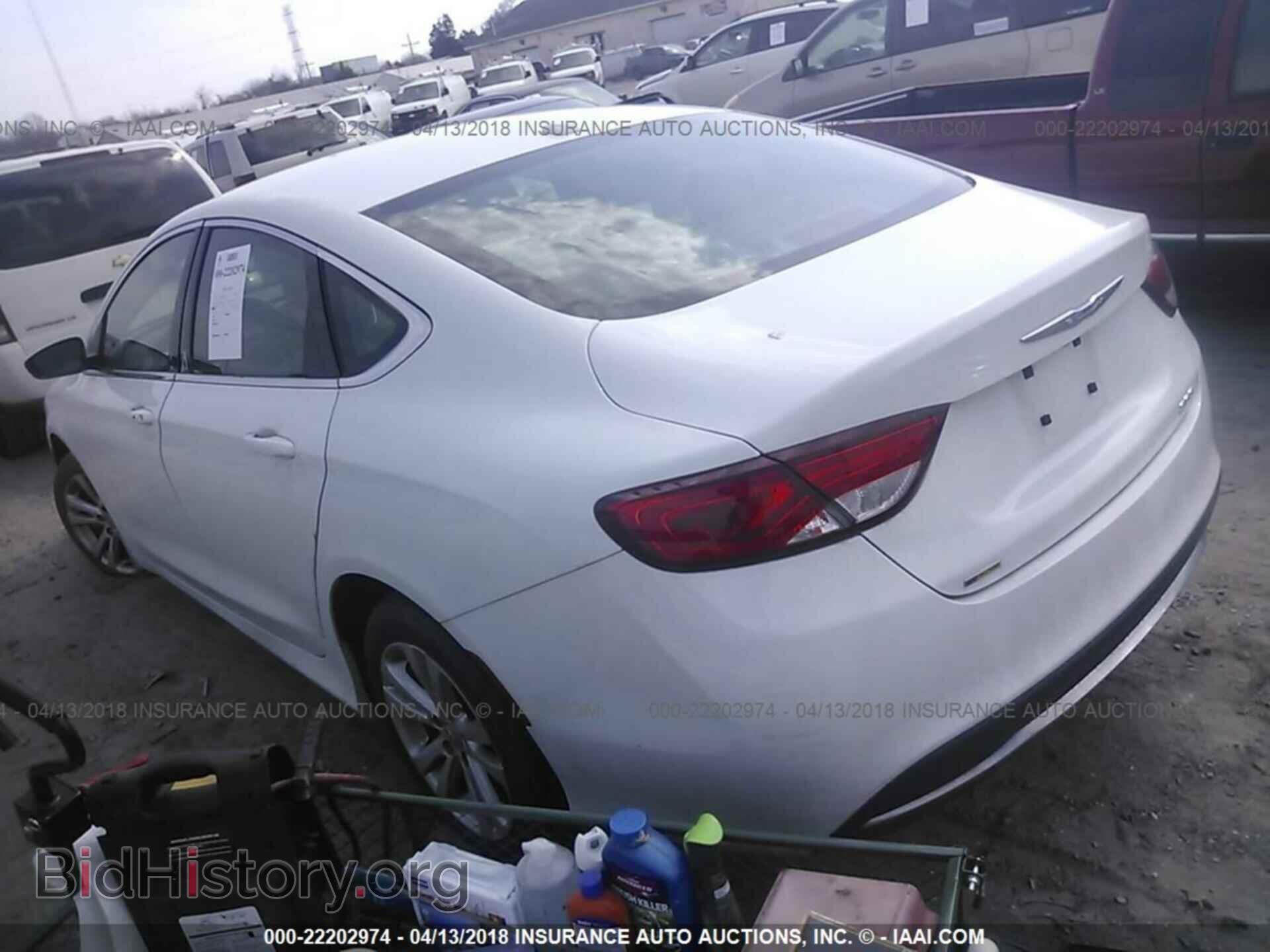 2015 Chrysler 200 - VIN: 1C3CCCAB2FN688069 - Photo 3