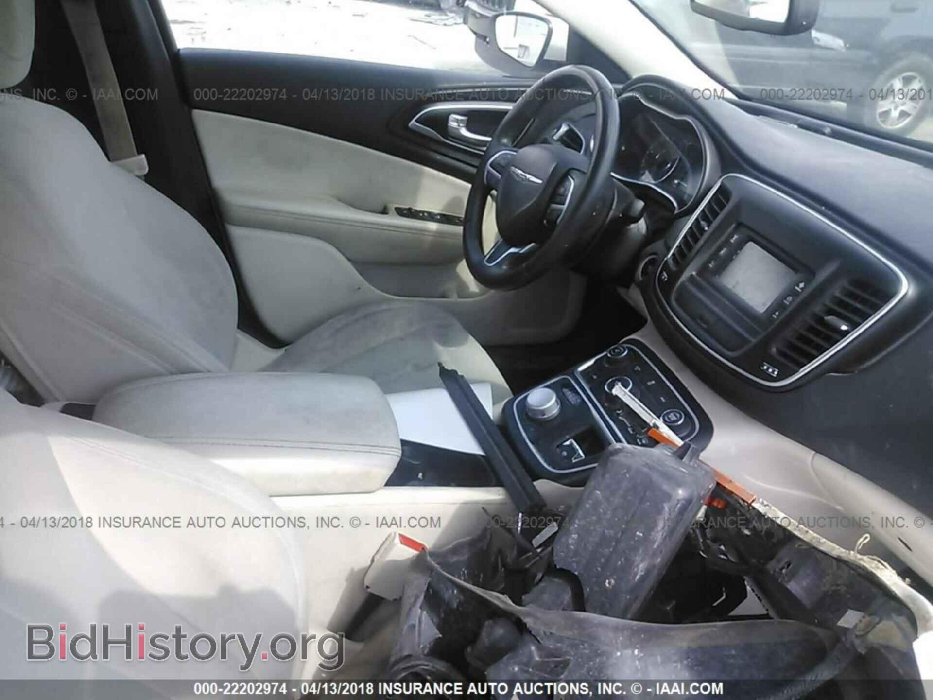 2015 Chrysler 200 - VIN: 1C3CCCAB2FN688069 - Photo 5