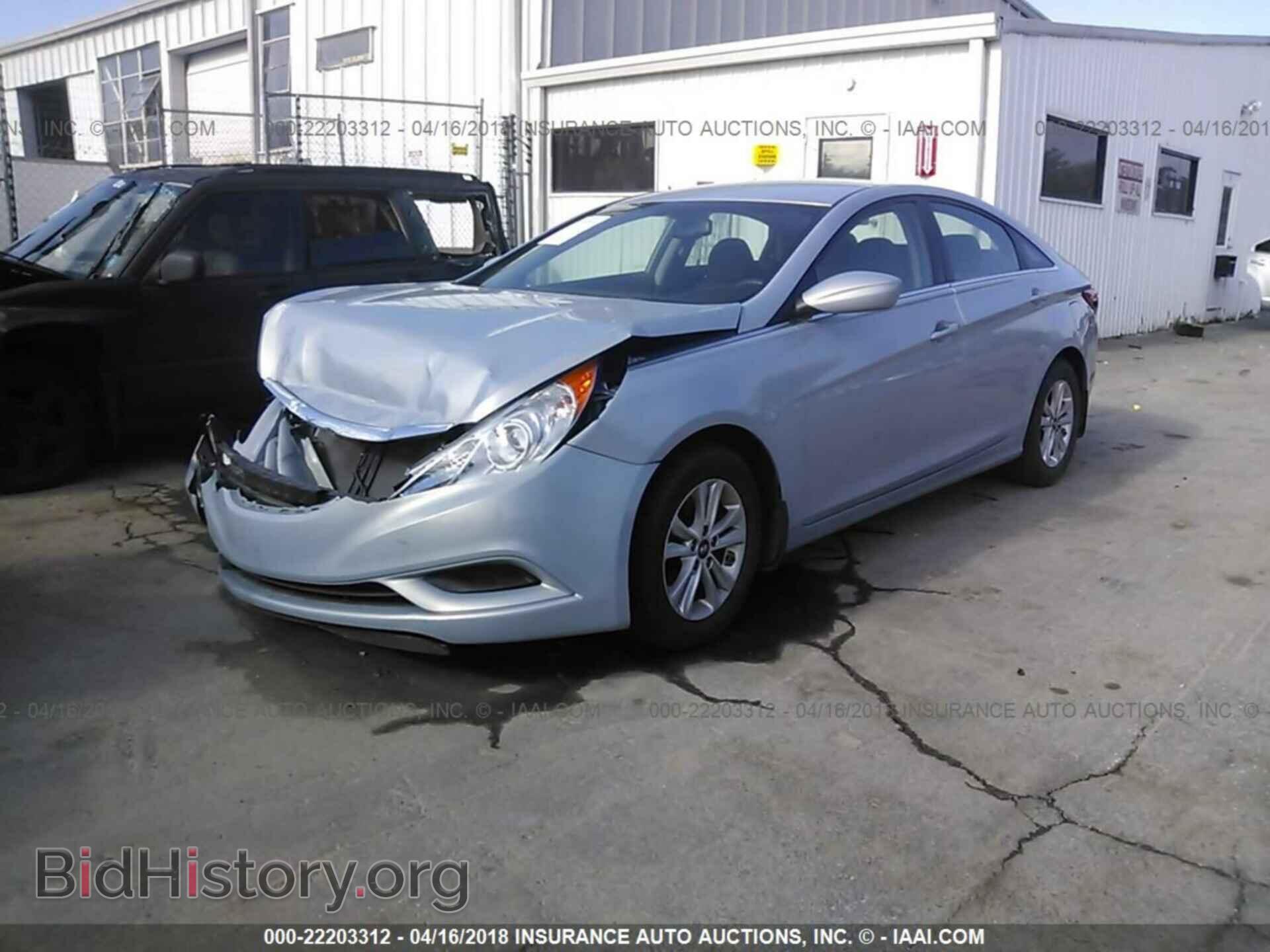 2012 Hyundai Sonata - VIN: 5NPEB4AC7CH378890 - Photo 2