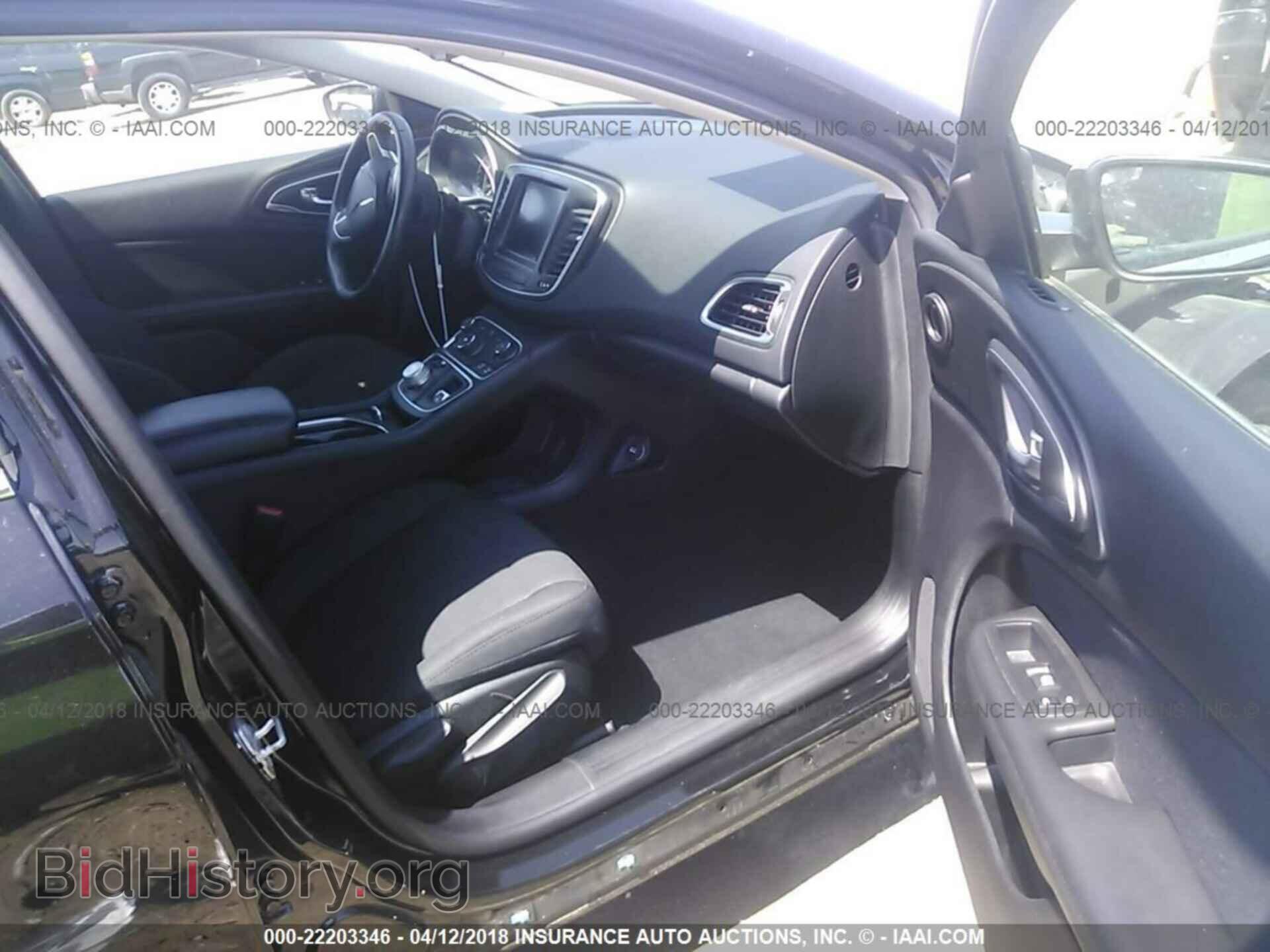 2016 Chrysler 200 - VIN: 1C3CCCAB6GN117296 - Фото 5