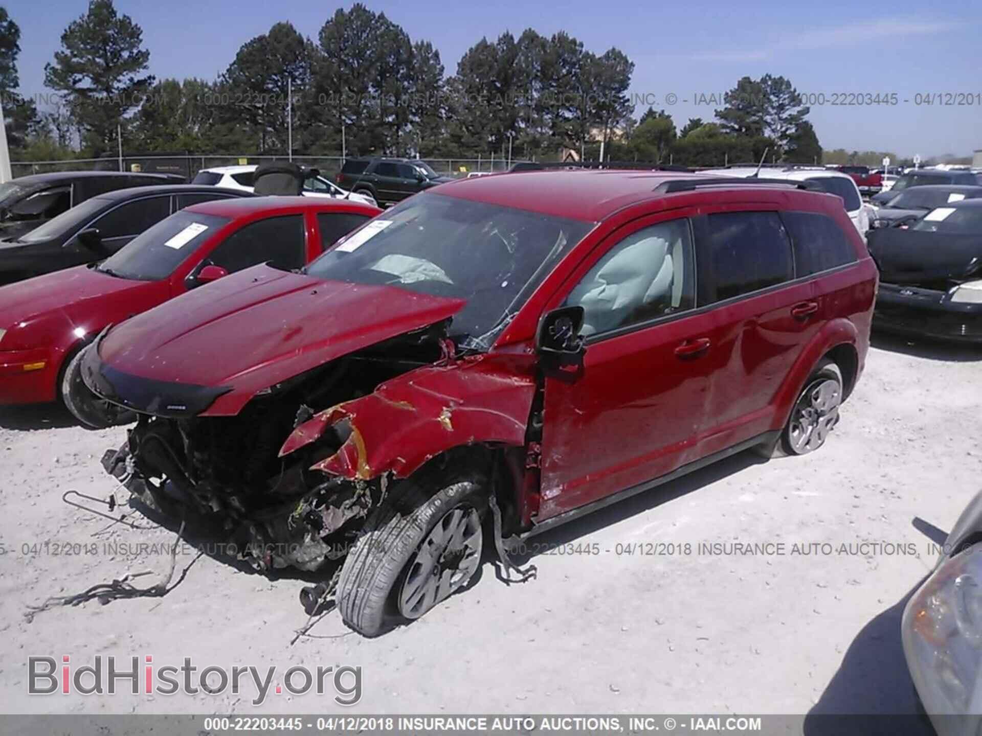 2018 Dodge Journey - VIN: 3C4PDCAB4JT273273 - Фото 2