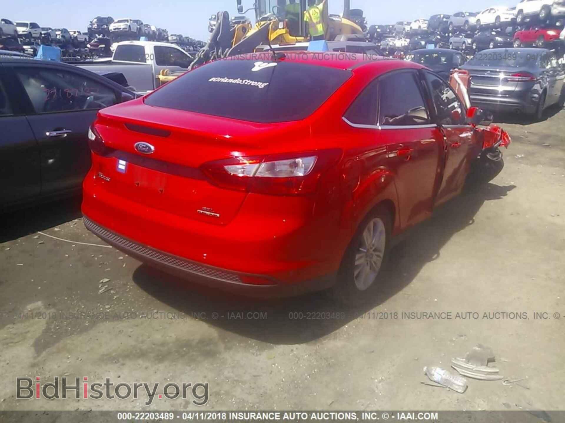 2012 Ford Focus - VIN: 1FAHP3H21CL367178 - Photo 4