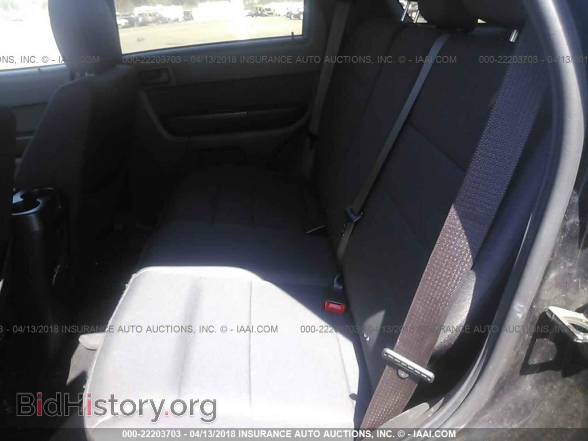 2011 Ford Escape - VIN: 1FMCU0DG4BKC09107 - Photo 8