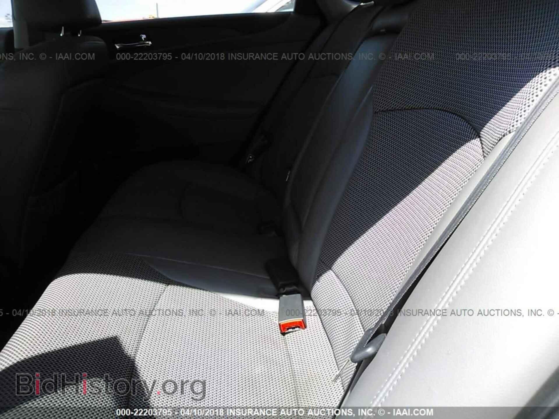 2012 Hyundai Sonata - VIN: 5NPEC4ACXCH352376 - Photo 8