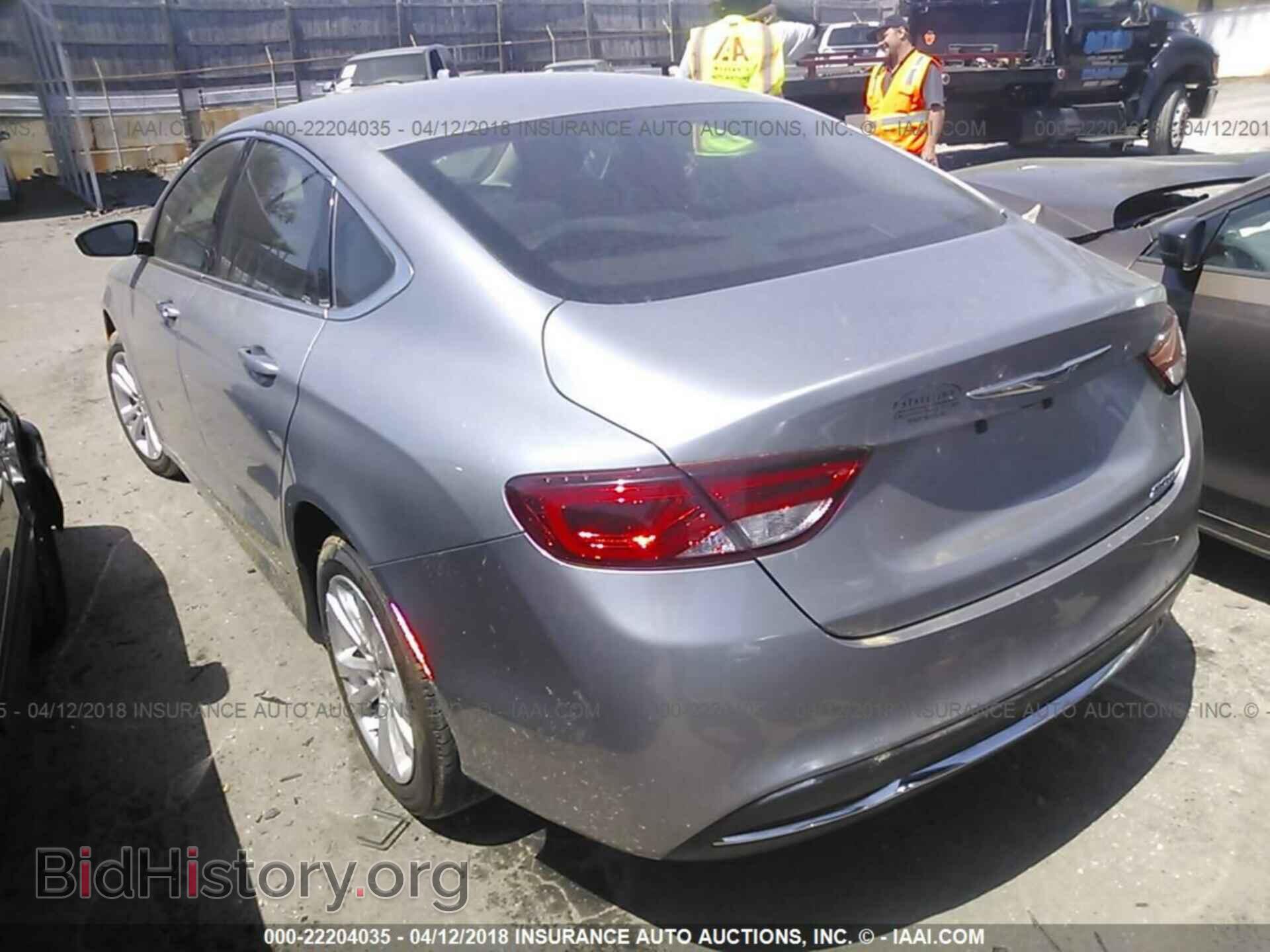 2015 Chrysler 200 - VIN: 1C3CCCAB6FN693212 - Photo 3