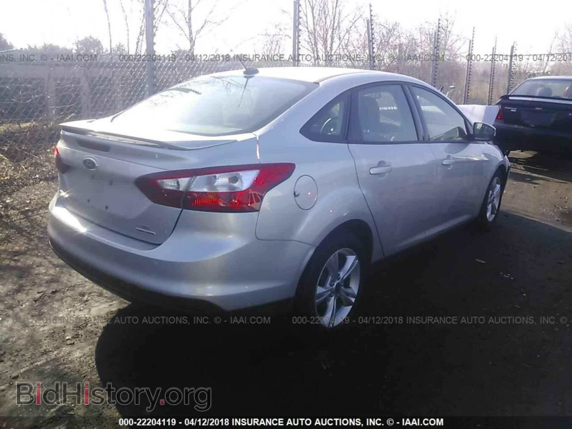2012 Ford Focus - VIN: 1FAHP3F25CL391793 - Фото 4