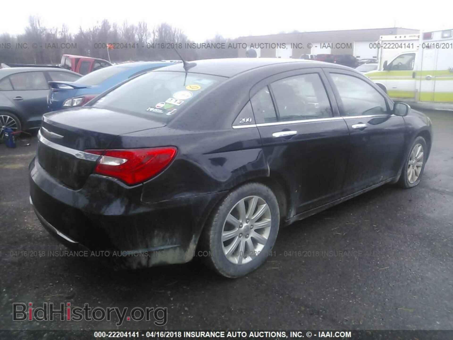 2013 Chrysler 200 - VIN: 1C3CCBCGXDN527503 - Photo 4