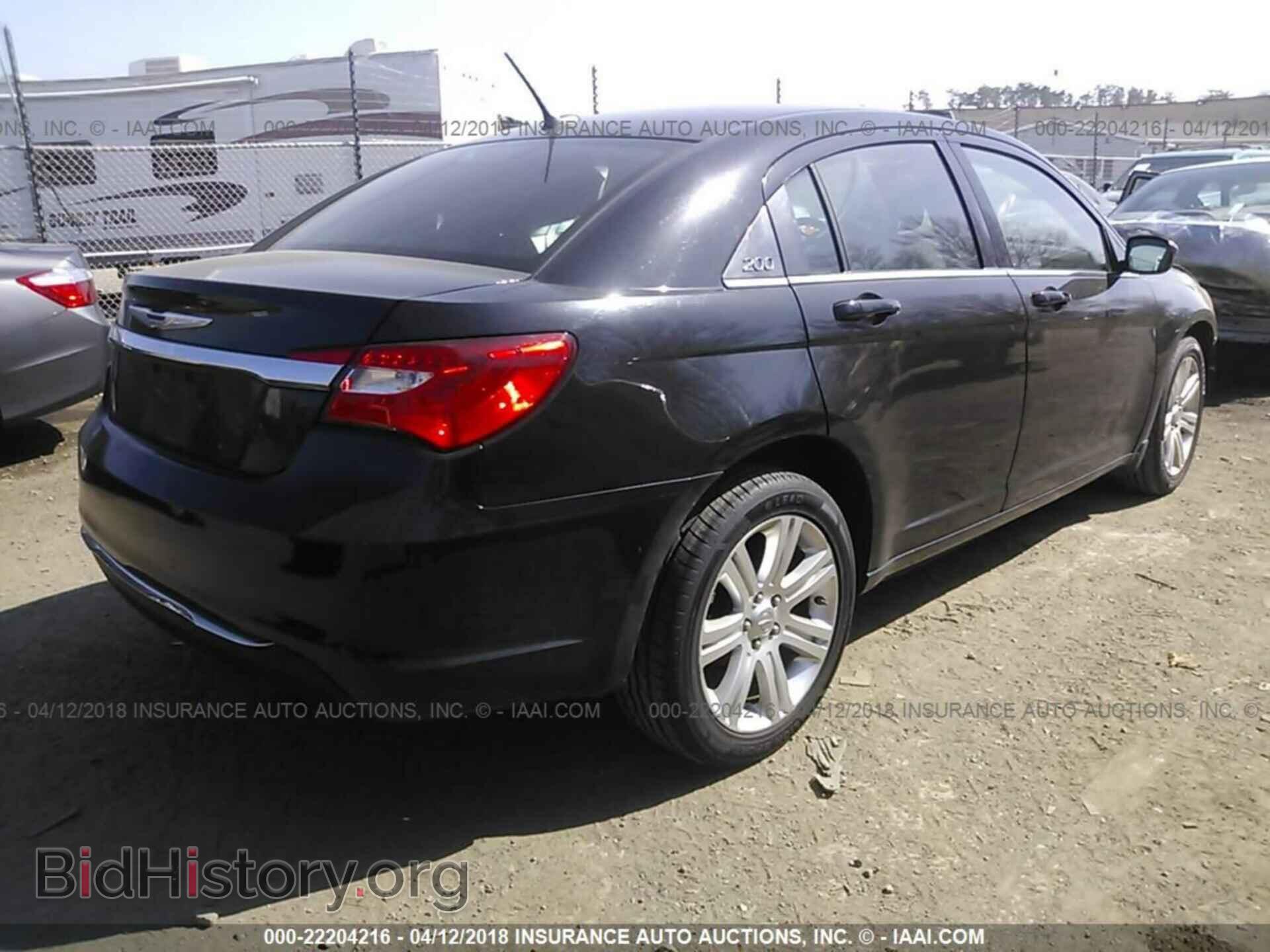 2013 Chrysler 200 - VIN: 1C3CCBAB9DN640057 - Фото 4