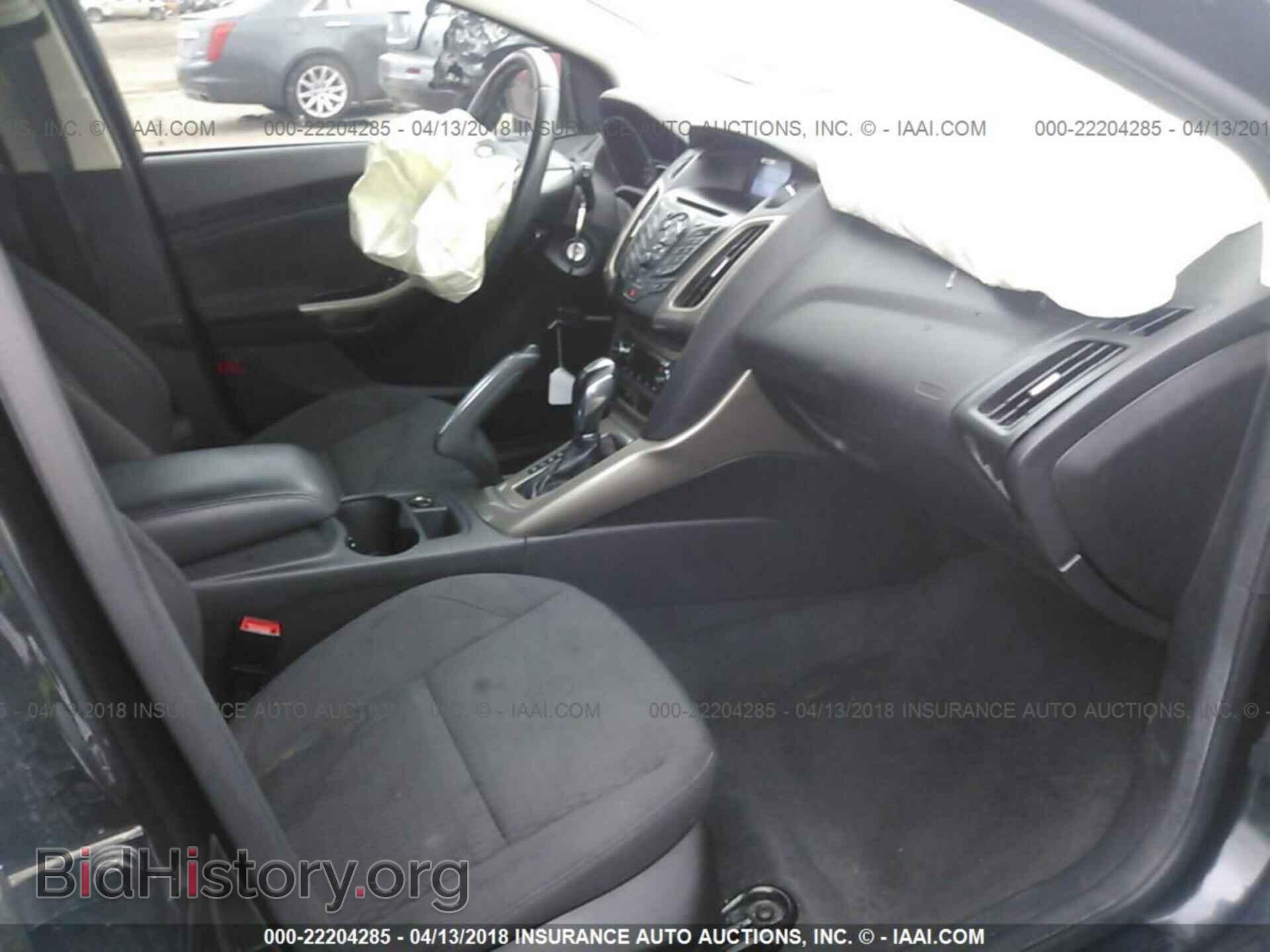 2012 Ford Focus - VIN: 1FAHP3M28CL363604 - Photo 5