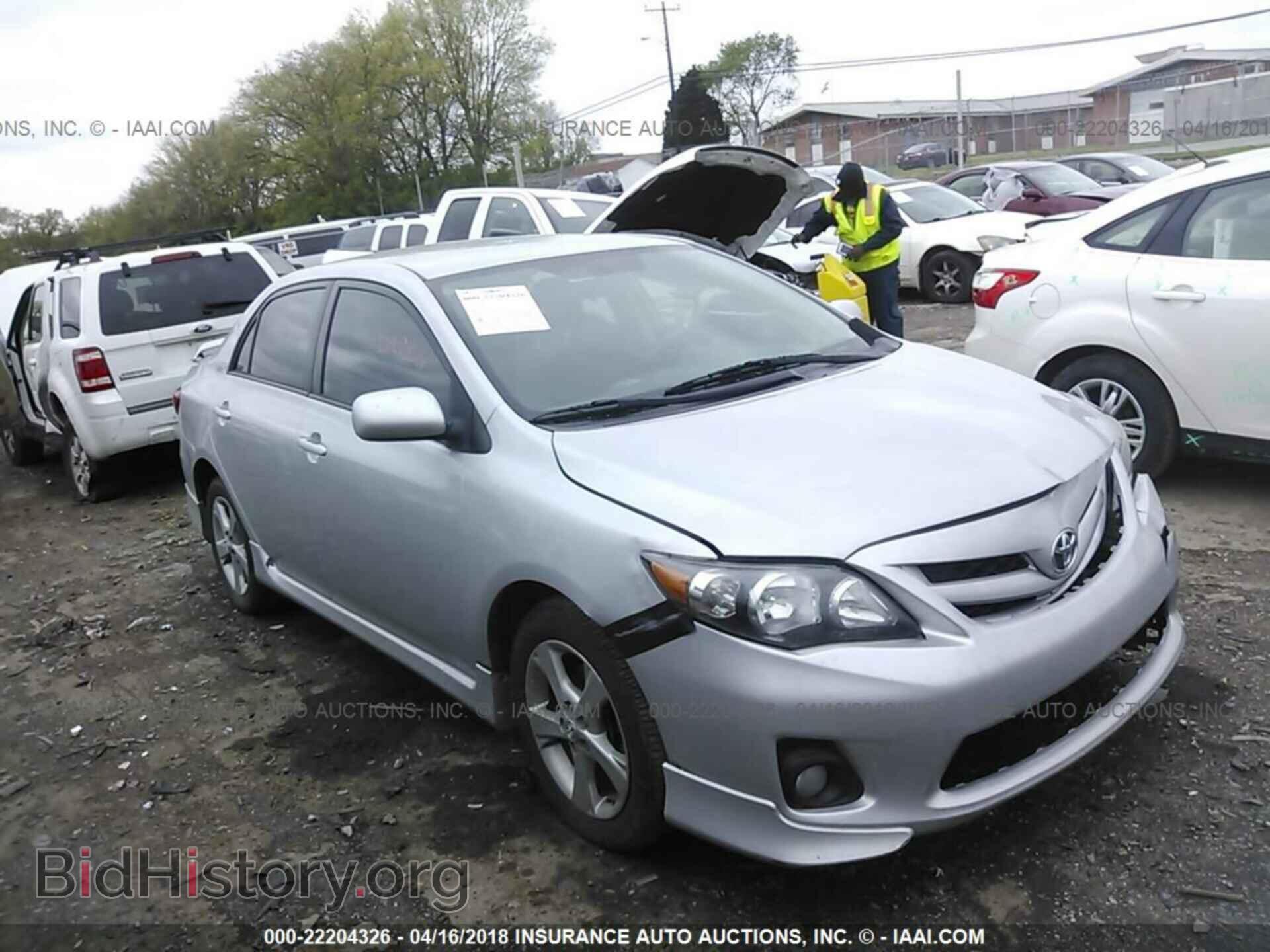 Photo 2T1BU4EE3BC716893 - Toyota Corolla 2011