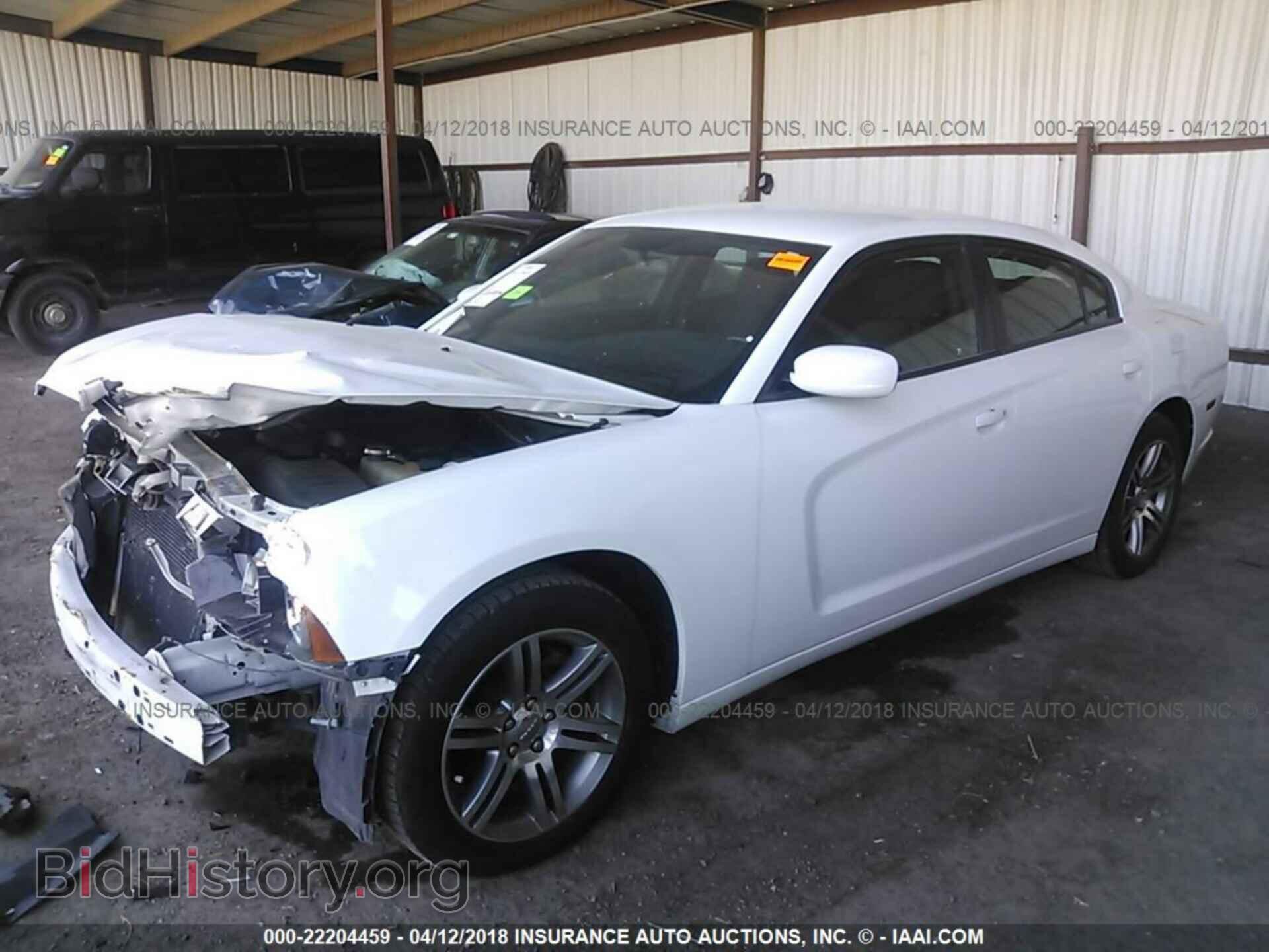 2013 Dodge Charger - VIN: 2C3CDXBG6DH638361 - Фото 2