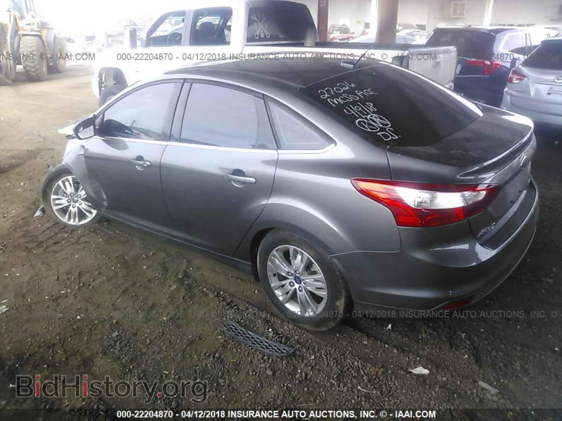 2012 Ford Focus - VIN: 1FAHP3H25CL374277 - Photo 3
