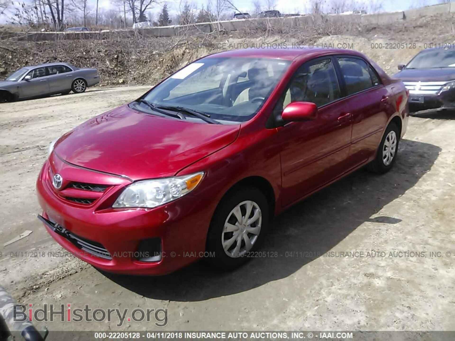 2011 Toyota Corolla - VIN: 2T1BU4EE1BC749472 - Фото 2