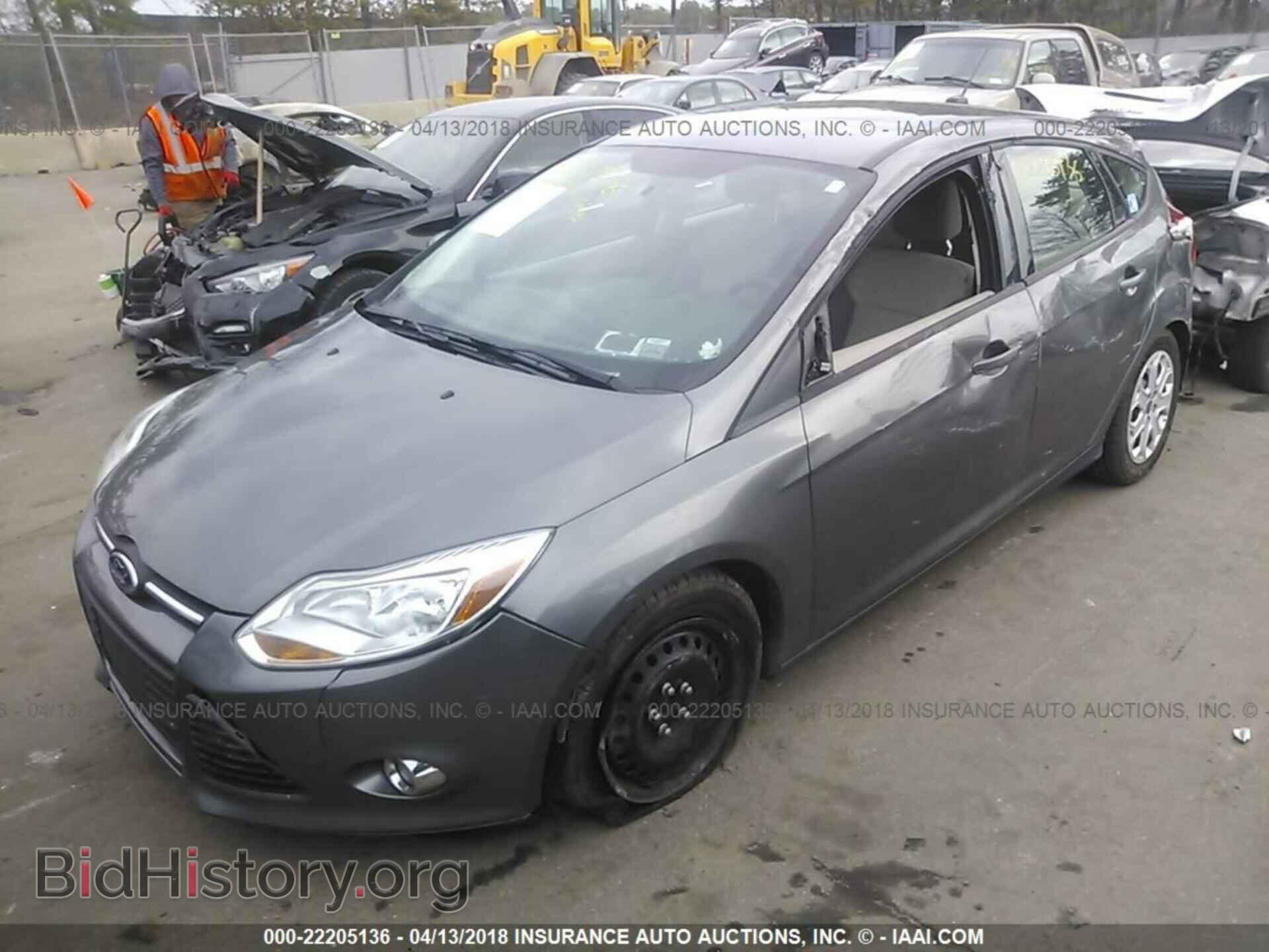 2012 Ford Focus - VIN: 1FAHP3K29CL365316 - Photo 2