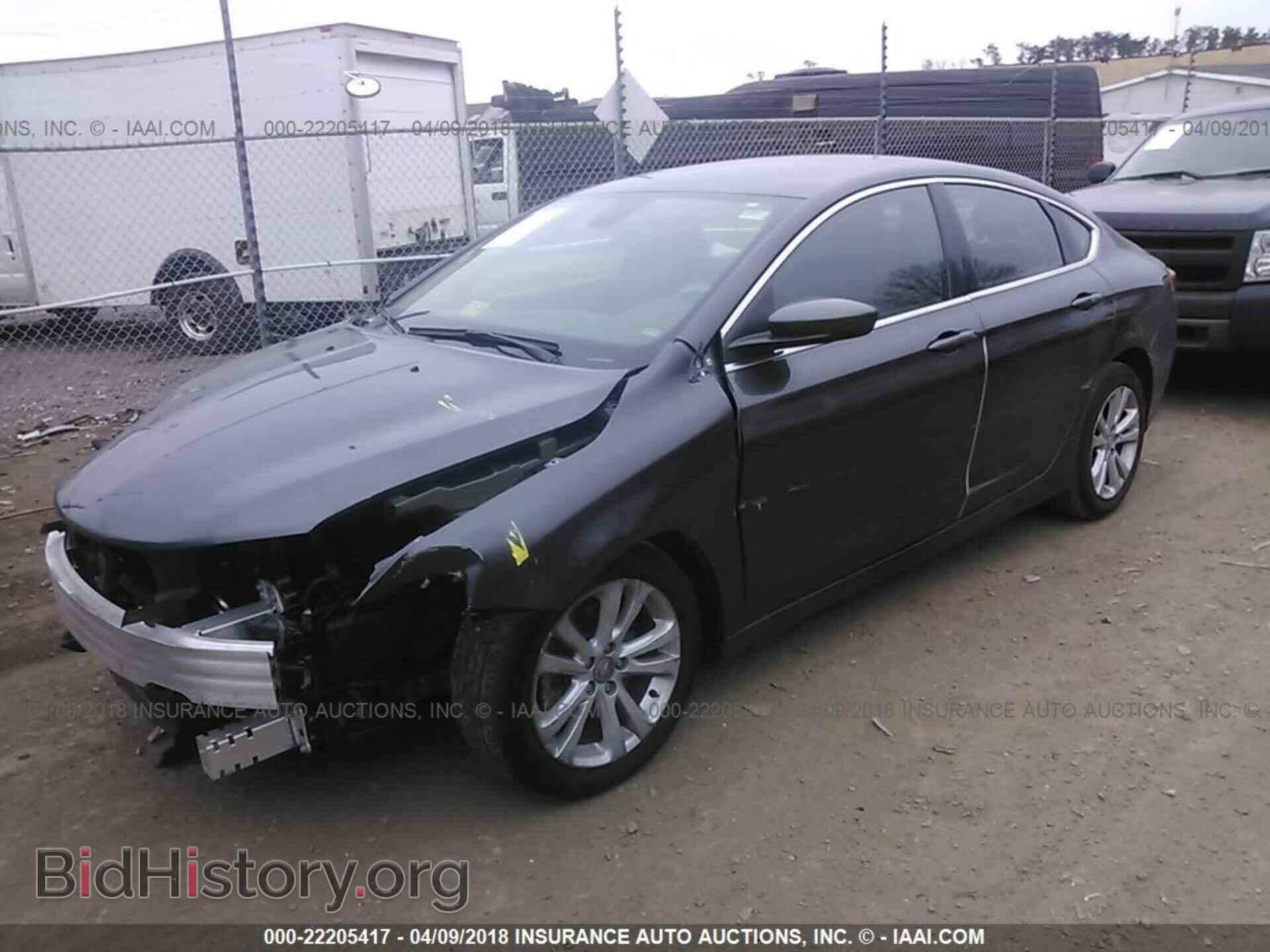 2016 Chrysler 200 - VIN: 1C3CCCAB2GN101323 - Photo 2