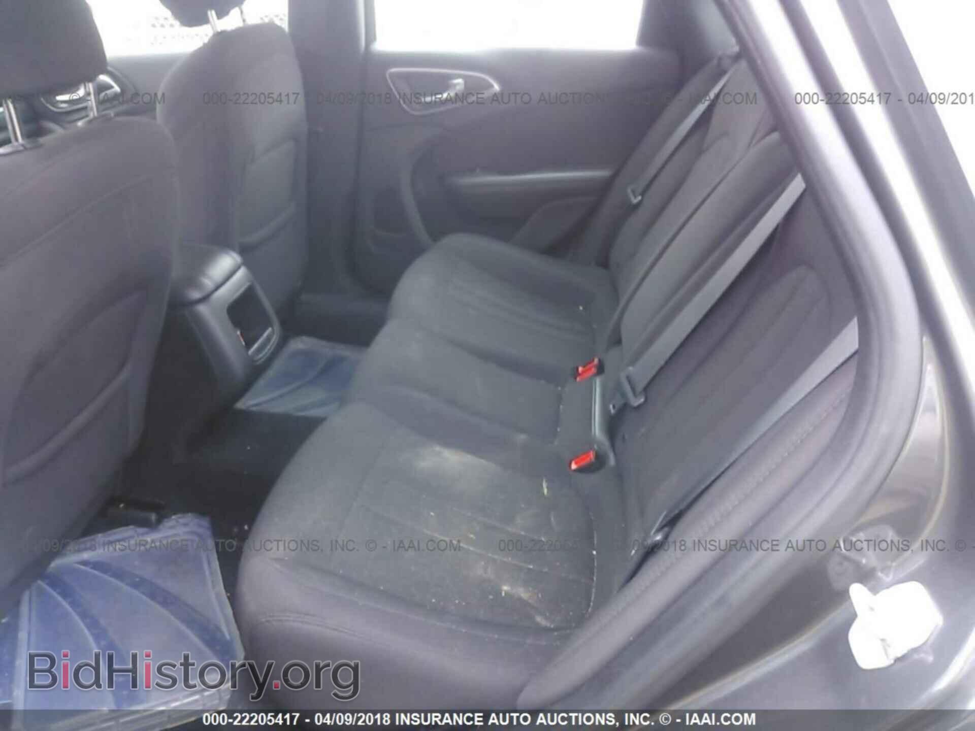 2016 Chrysler 200 - VIN: 1C3CCCAB2GN101323 - Photo 8
