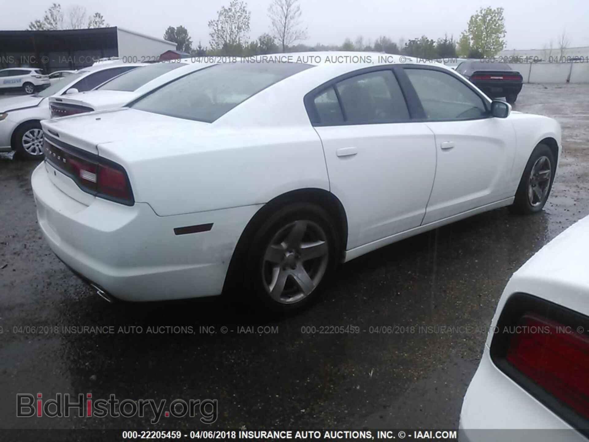 2013 Dodge Charger - VIN: 2C3CDXAG4DH608678 - Photo 4