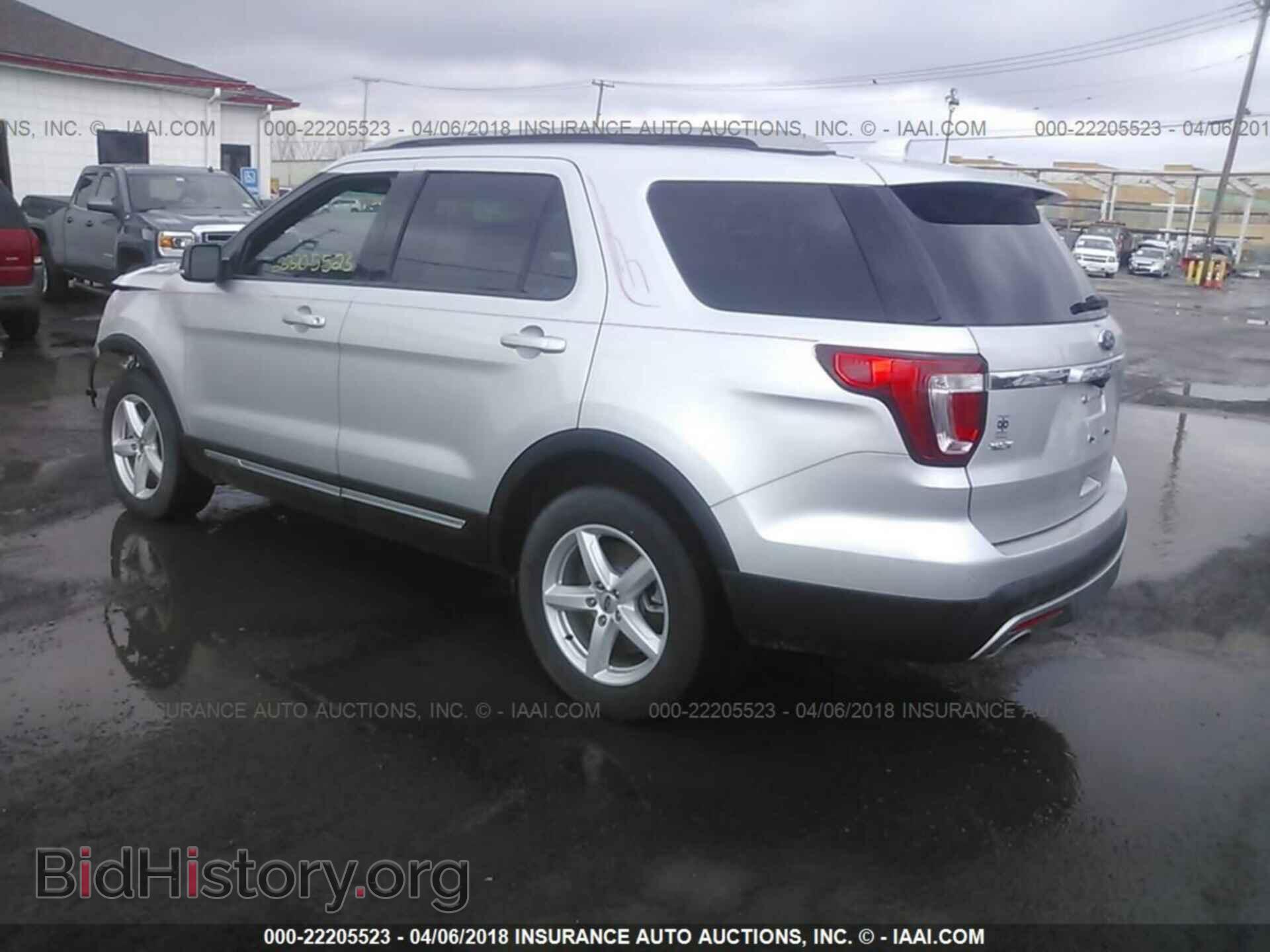 2017 Ford Explorer - VIN: 1FM5K8D8XHGA09172 - Photo 3