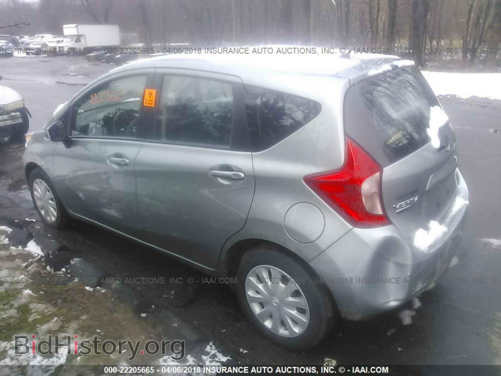 2015 Nissan Versa note - VIN: 3N1CE2CP5FL404848 - Фото 3