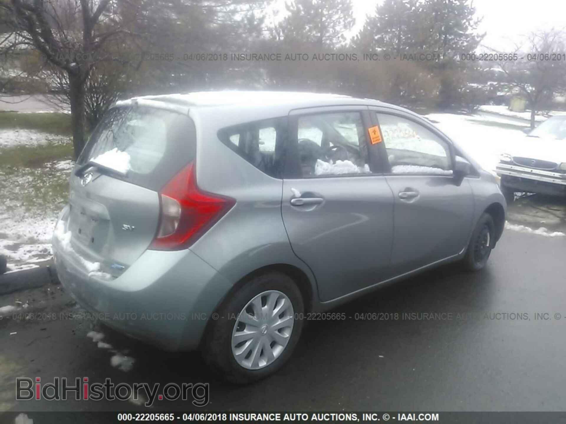 2015 Nissan Versa note - VIN: 3N1CE2CP5FL404848 - Фото 4