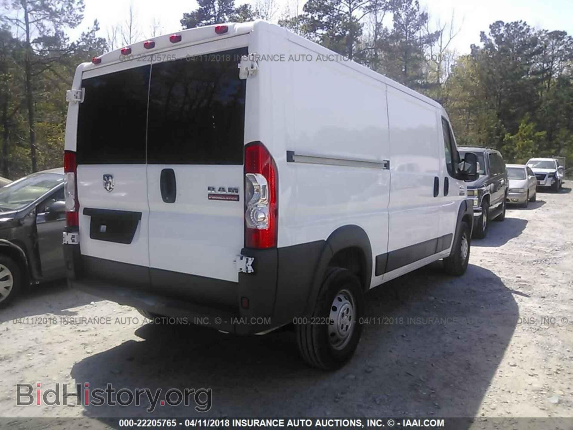 2017 Ram Promaster 1500 - VIN: 3C6TRVAG9HE523930 - Фото 4