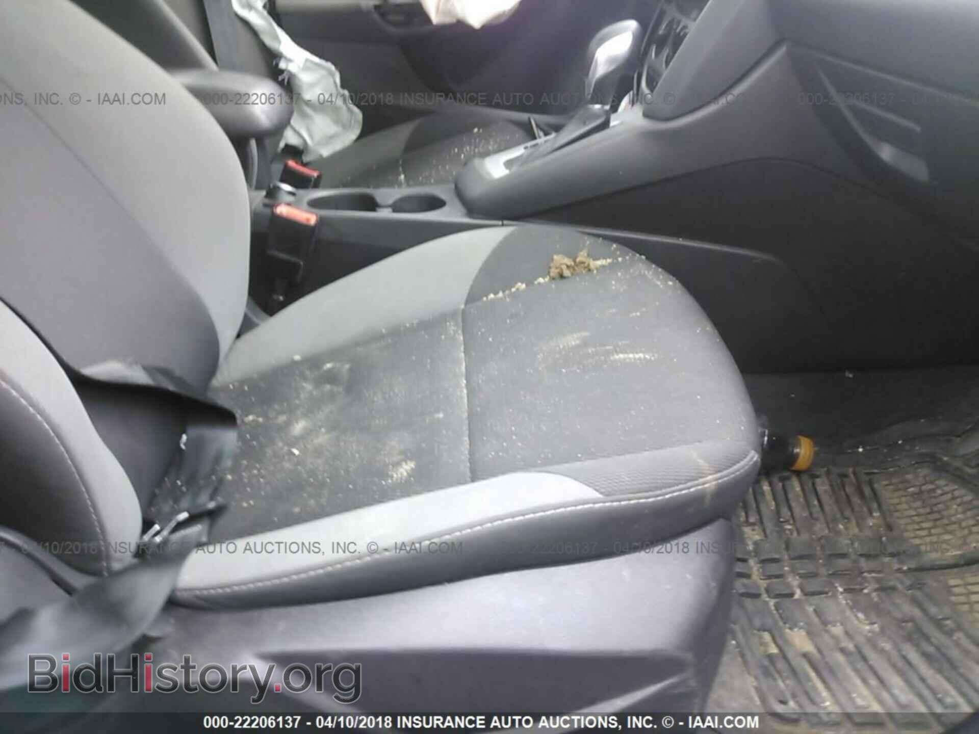2013 Ford Focus - VIN: 1FADP3F2XDL265302 - Photo 5