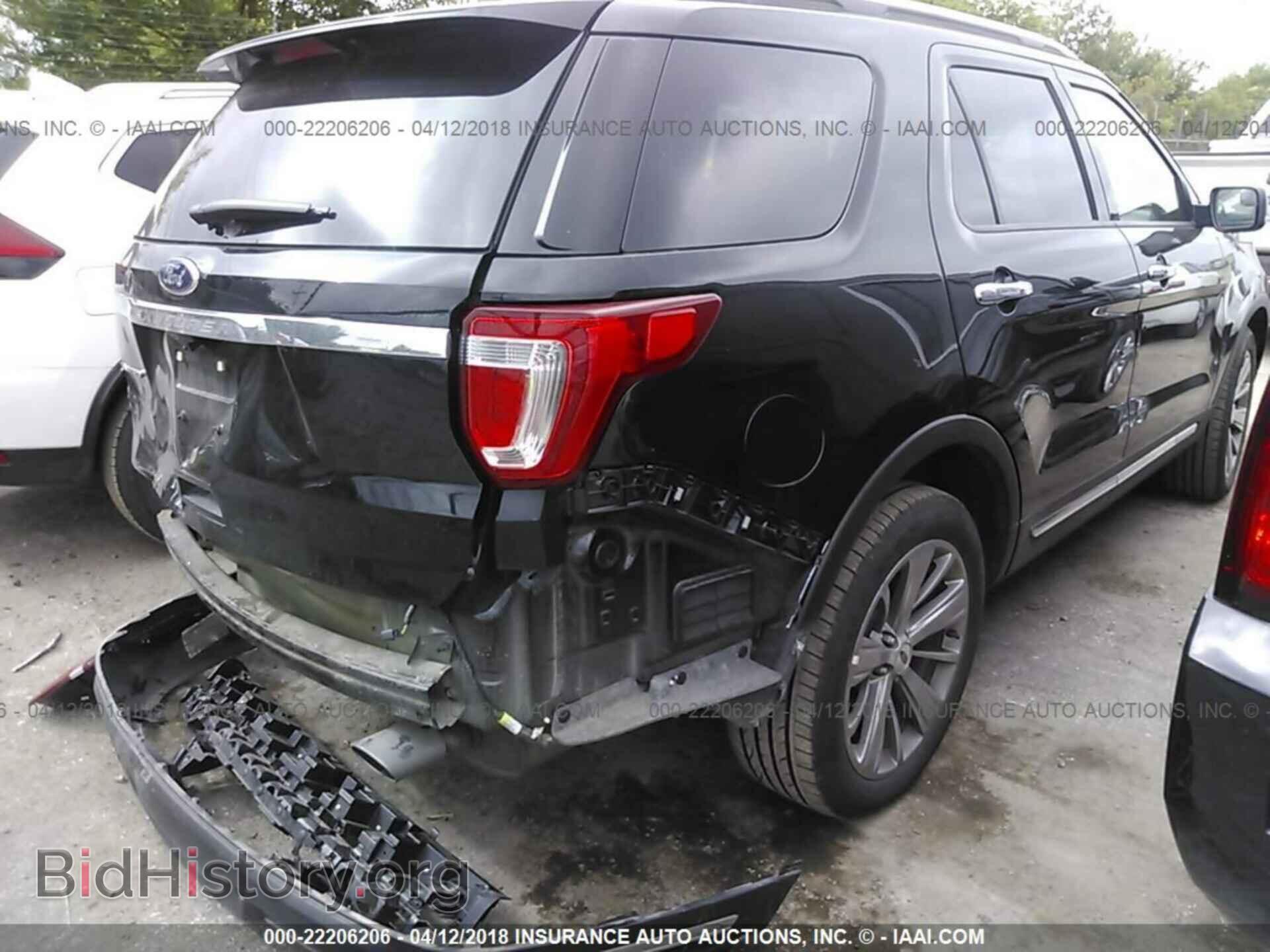 2018 Ford Explorer - VIN: 1FM5K7F84JGA04773 - Фото 4