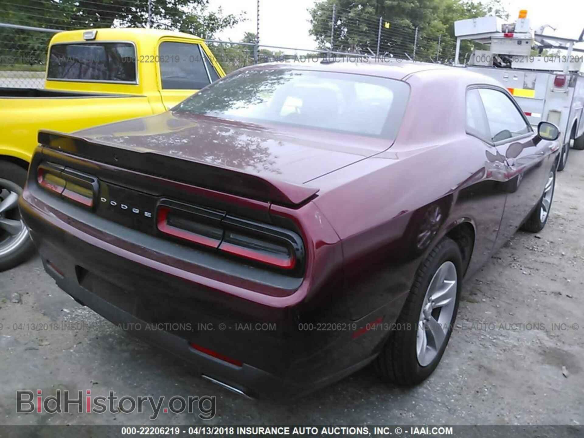 2018 Dodge Challenger - VIN: 2C3CDZAG2JH236250 - Фото 4