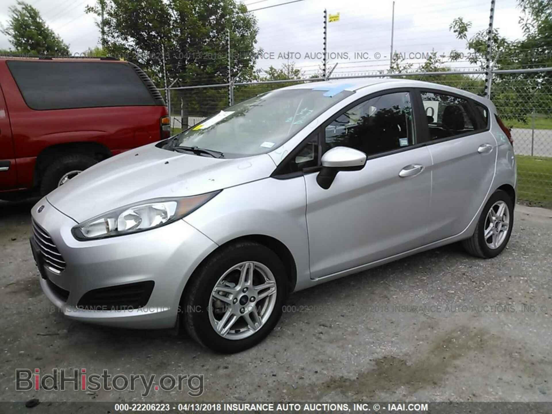 2017 Ford Fiesta - VIN: 3FADP4EJ6HM118560 - Фото 2