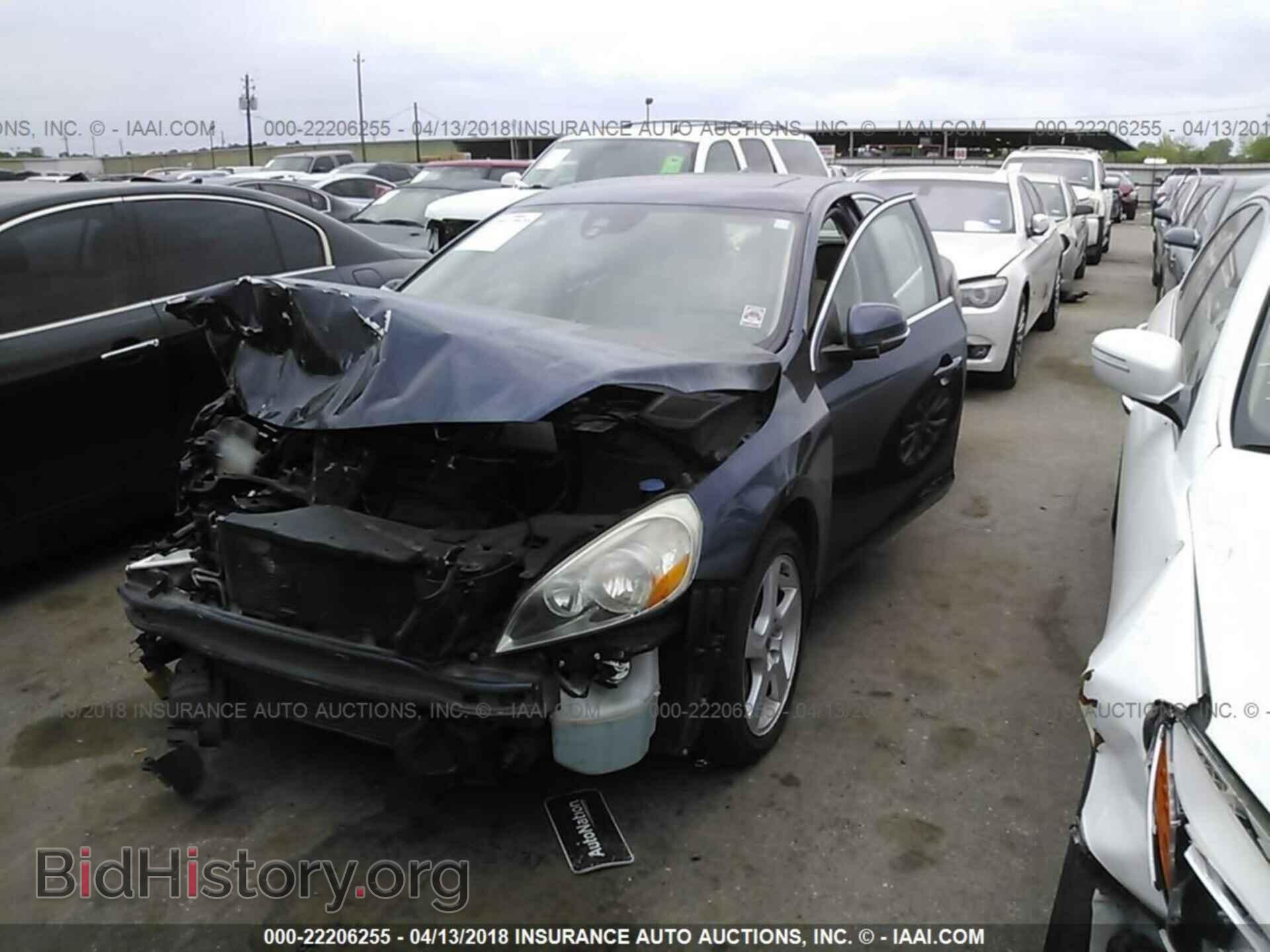 2012 Volvo S60 - VIN: YV1622FS2C2105652 - Фото 2