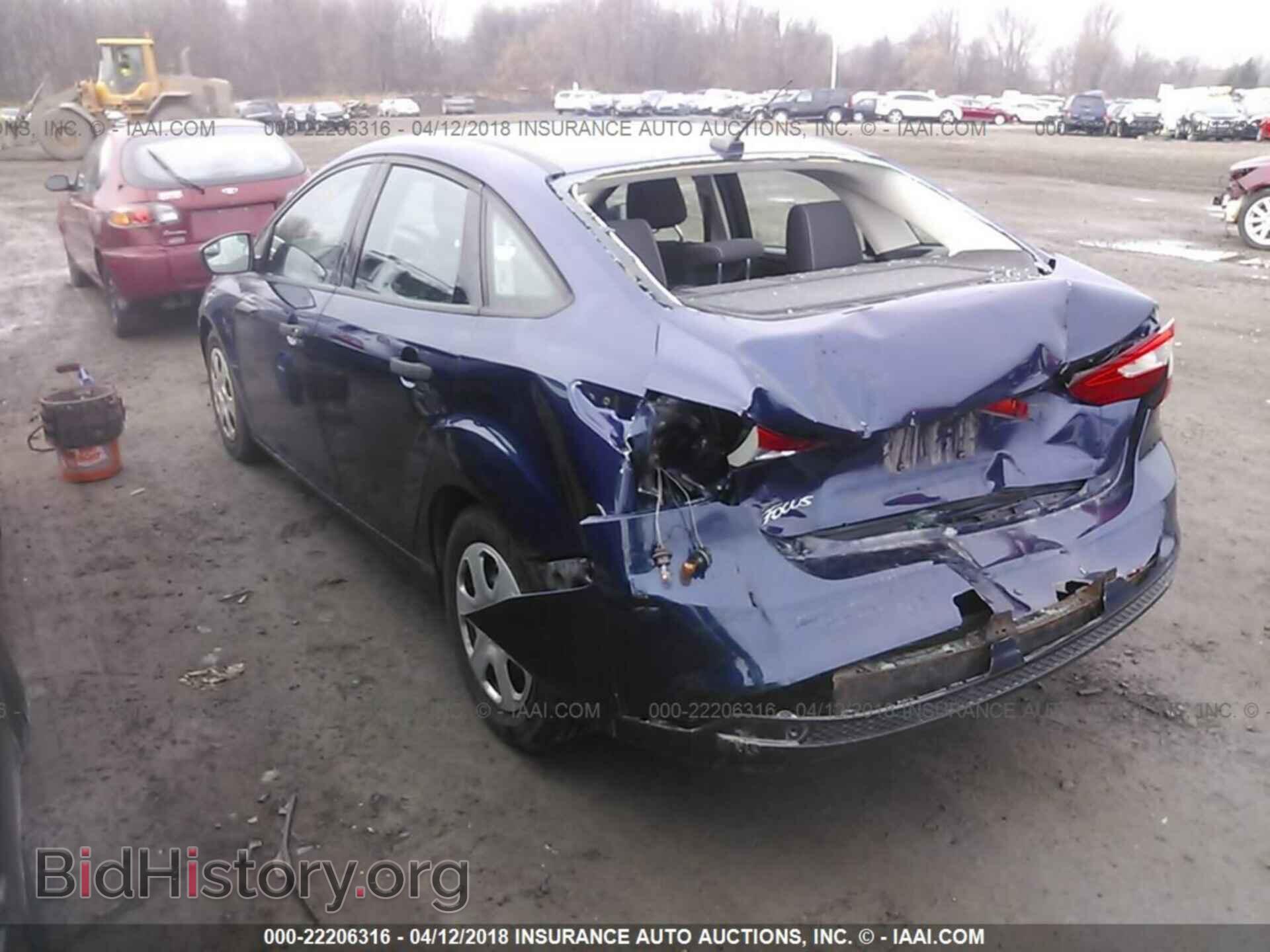 2012 Ford Focus - VIN: 1FAHP3E28CL101435 - Фото 3