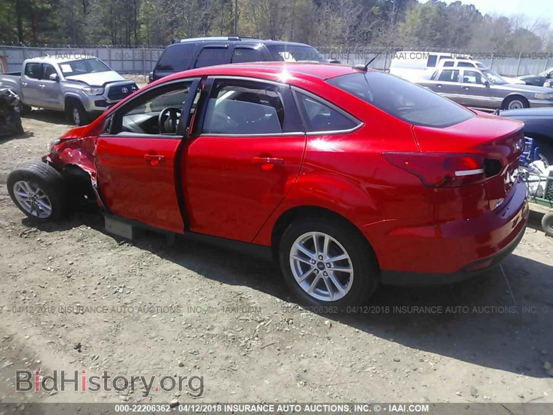 2016 Ford Focus - VIN: 1FADP3F29GL222672 - Фото 3
