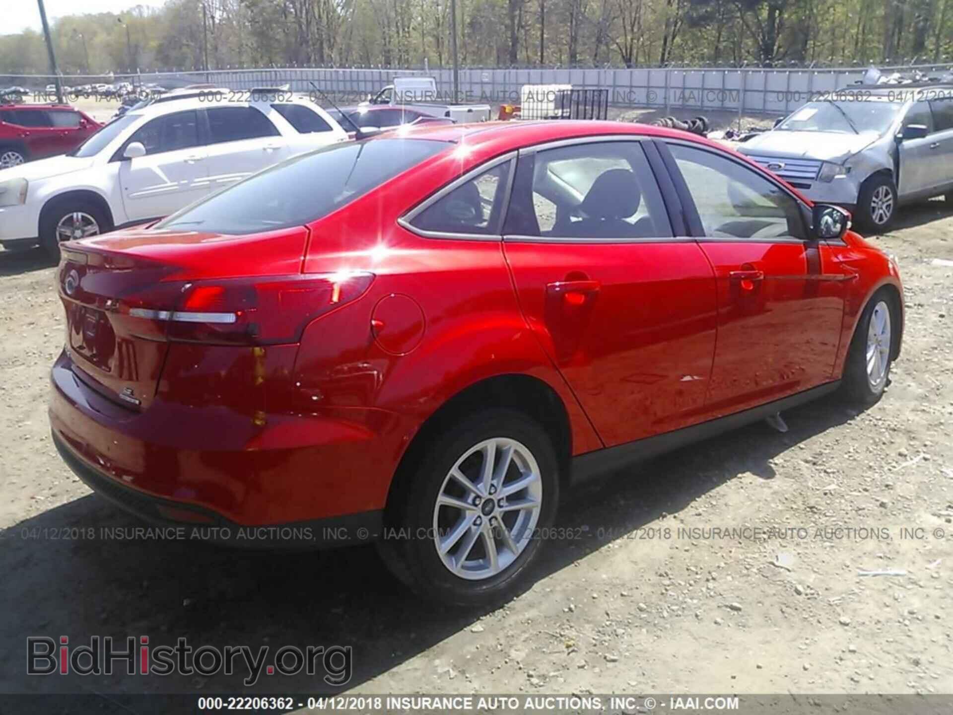 2016 Ford Focus - VIN: 1FADP3F29GL222672 - Фото 4