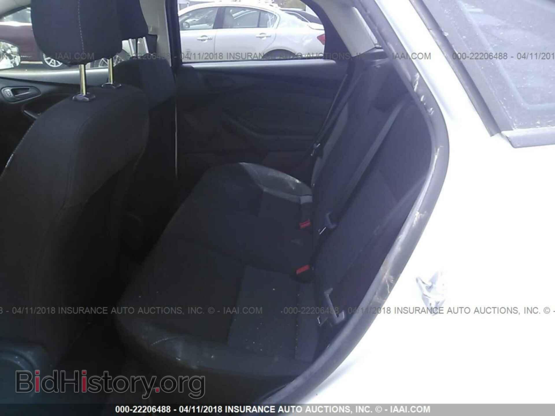 2017 Ford Focus - VIN: 1FADP3E23HL229734 - Photo 8