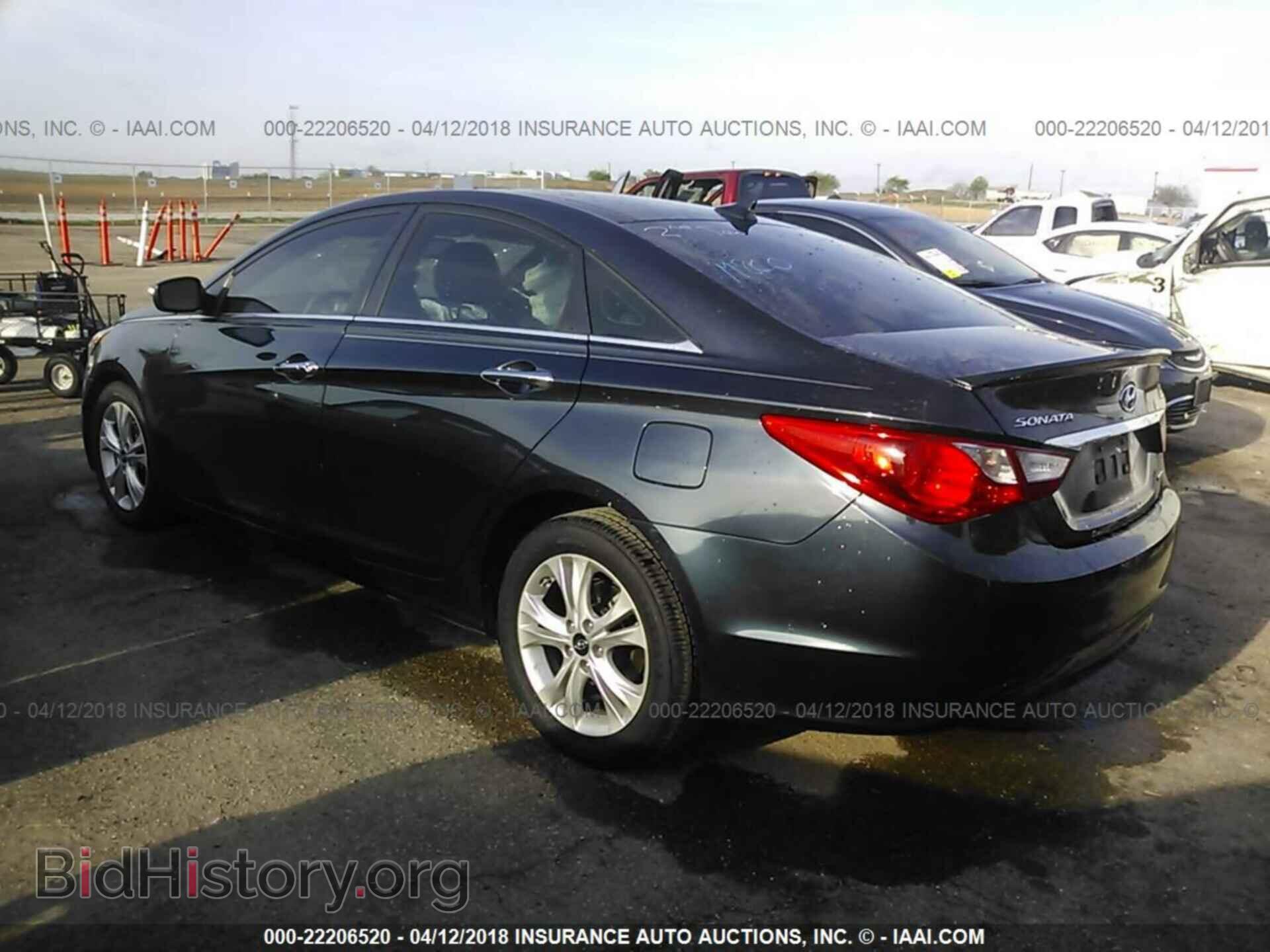2012 Hyundai Sonata - VIN: 5NPEC4AC4CH431199 - Photo 3