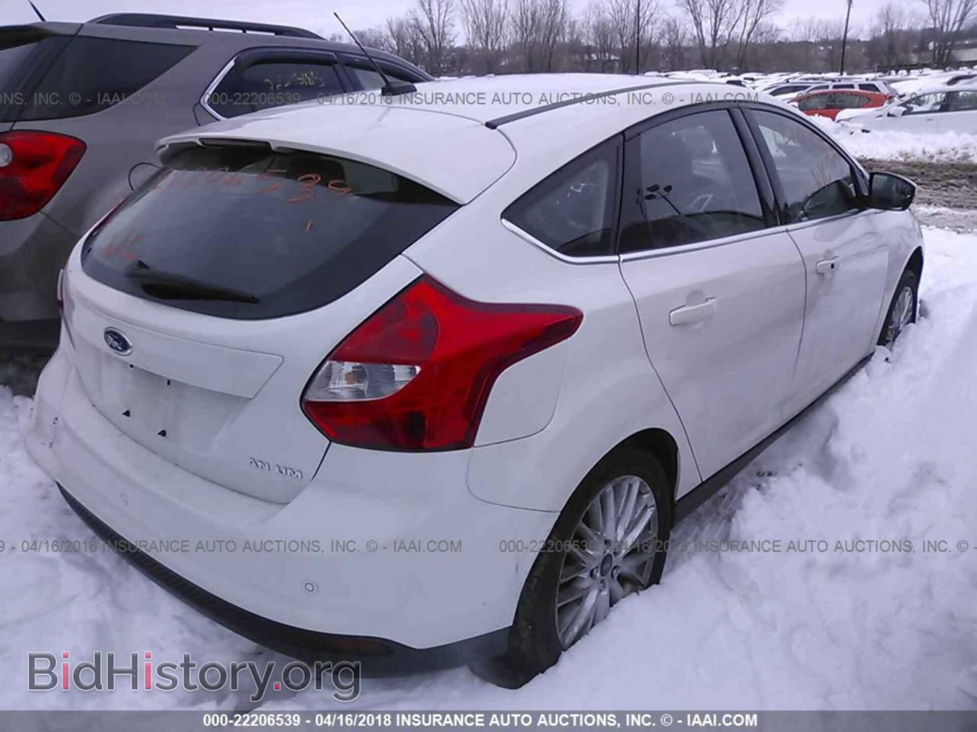 2014 Ford Focus - VIN: 1FADP3N20EL180942 - Photo 4