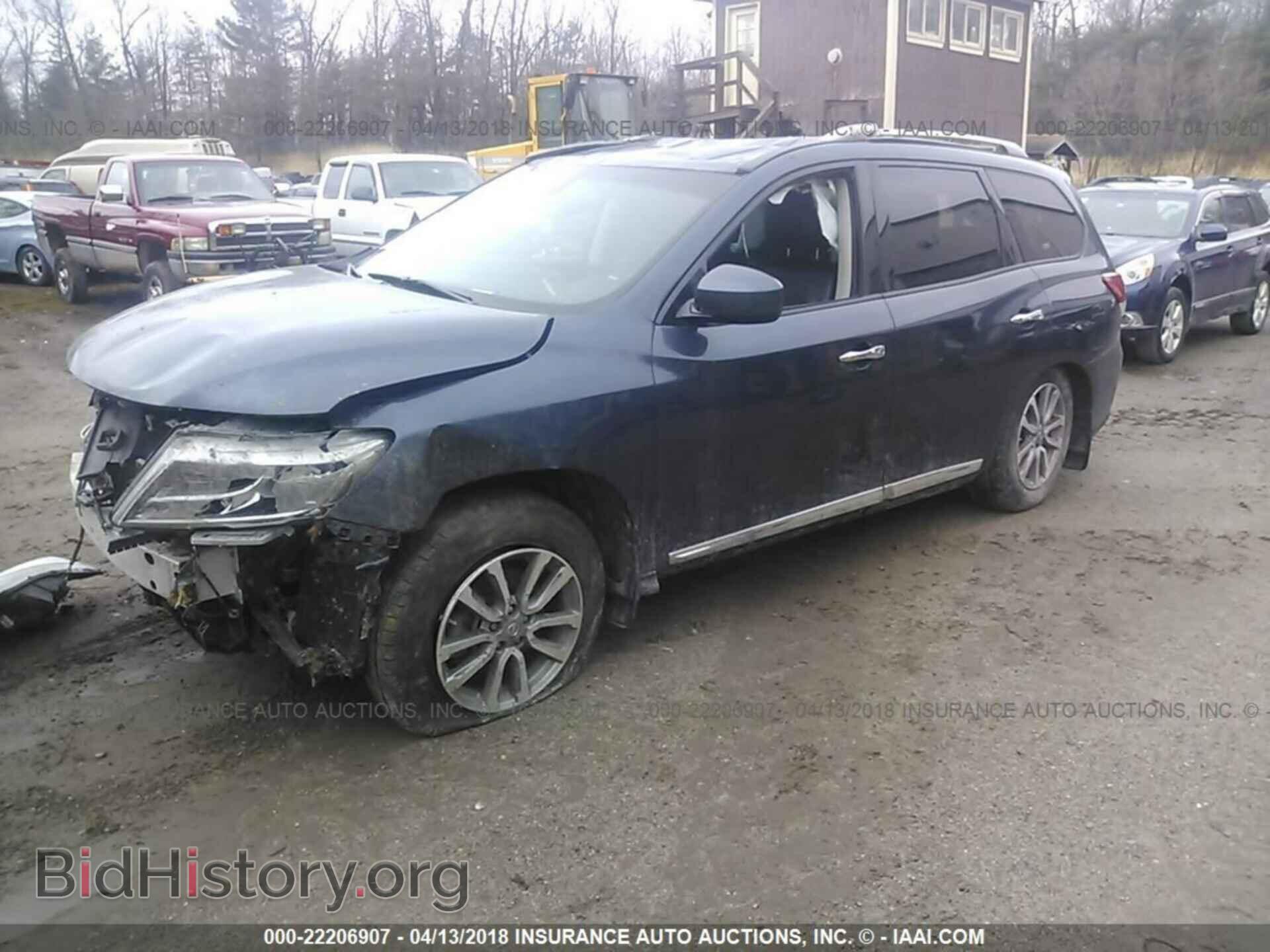 2014 Nissan Pathfinder - VIN: 5N1AR2MM0EC611425 - Фото 2