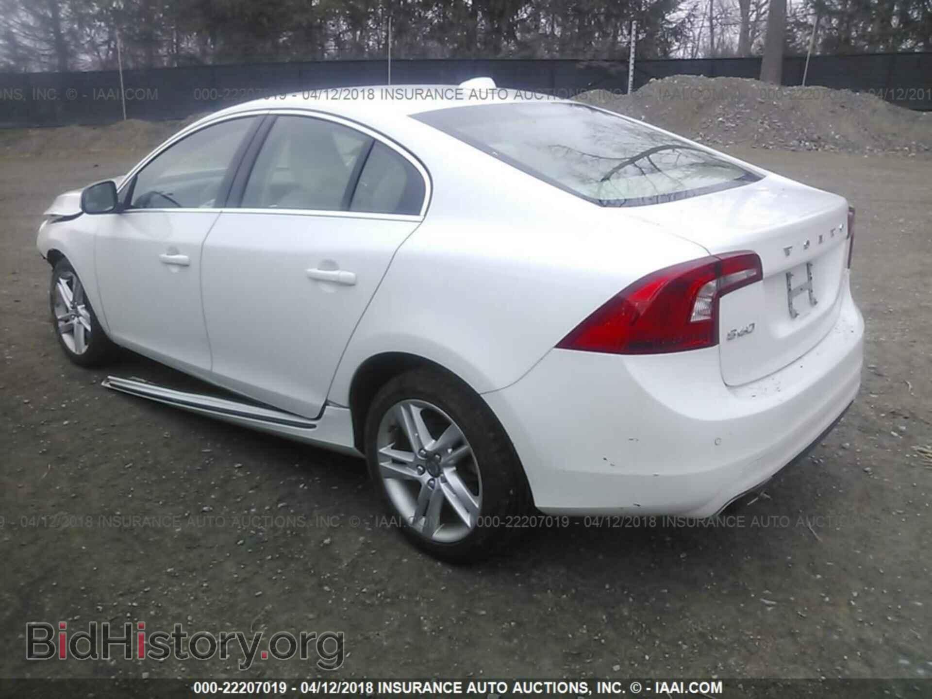 2015 Volvo S60 - VIN: YV1612TK0F2356861 - Фото 3