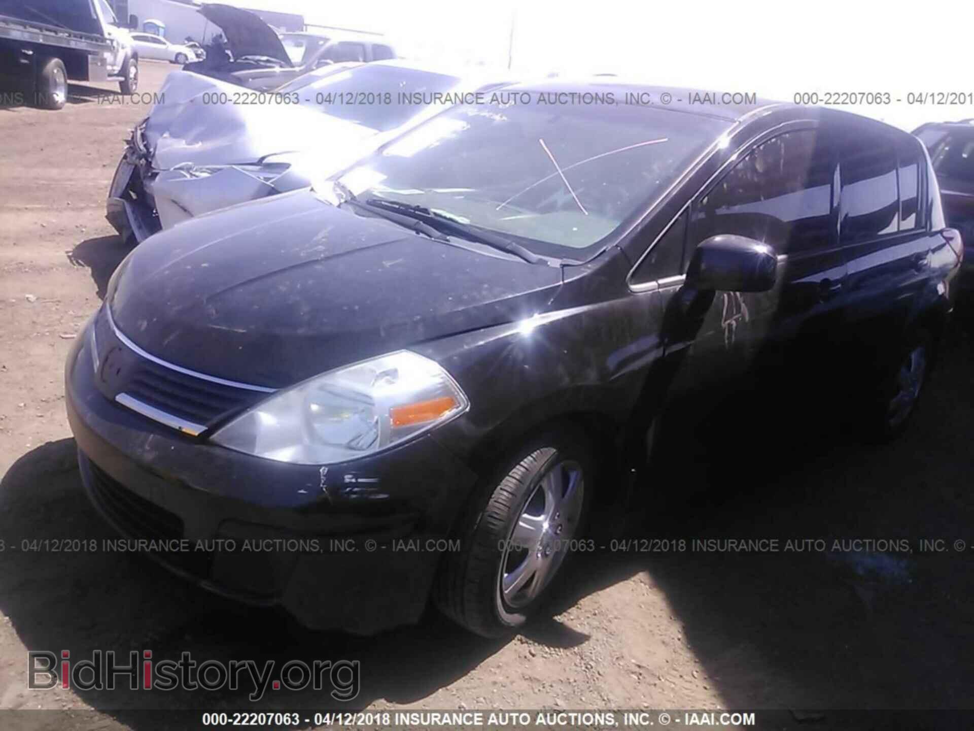 2011 Nissan Versa - VIN: 3N1BC1CP2BL460719 - Фото 2