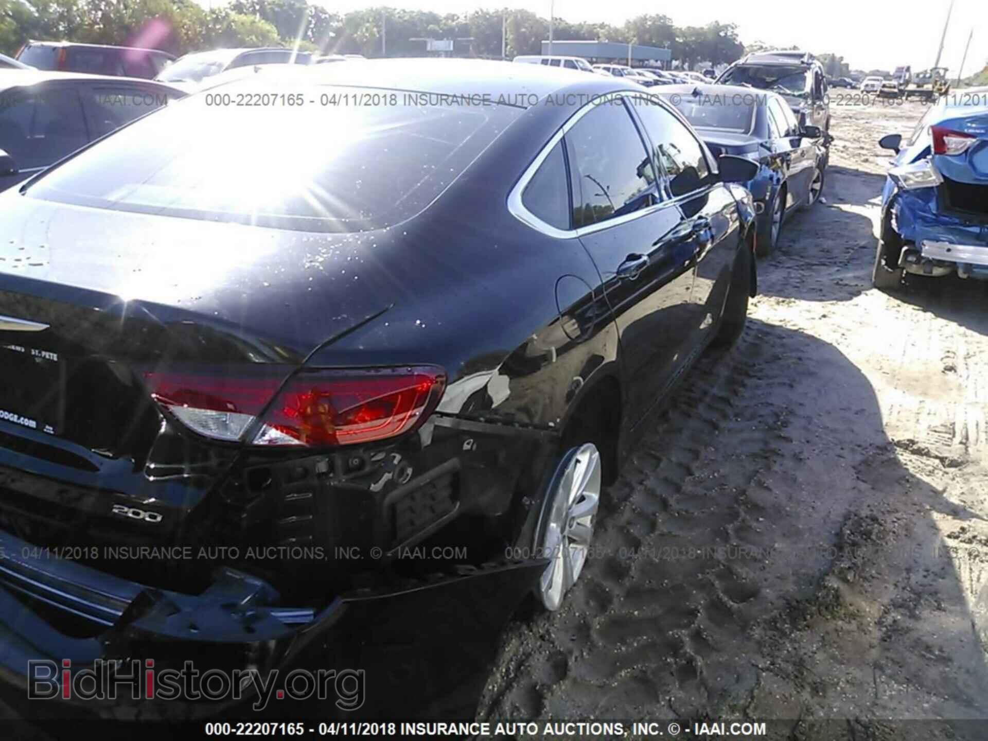 2016 Chrysler 200 - VIN: 1C3CCCAB4GN145632 - Фото 4