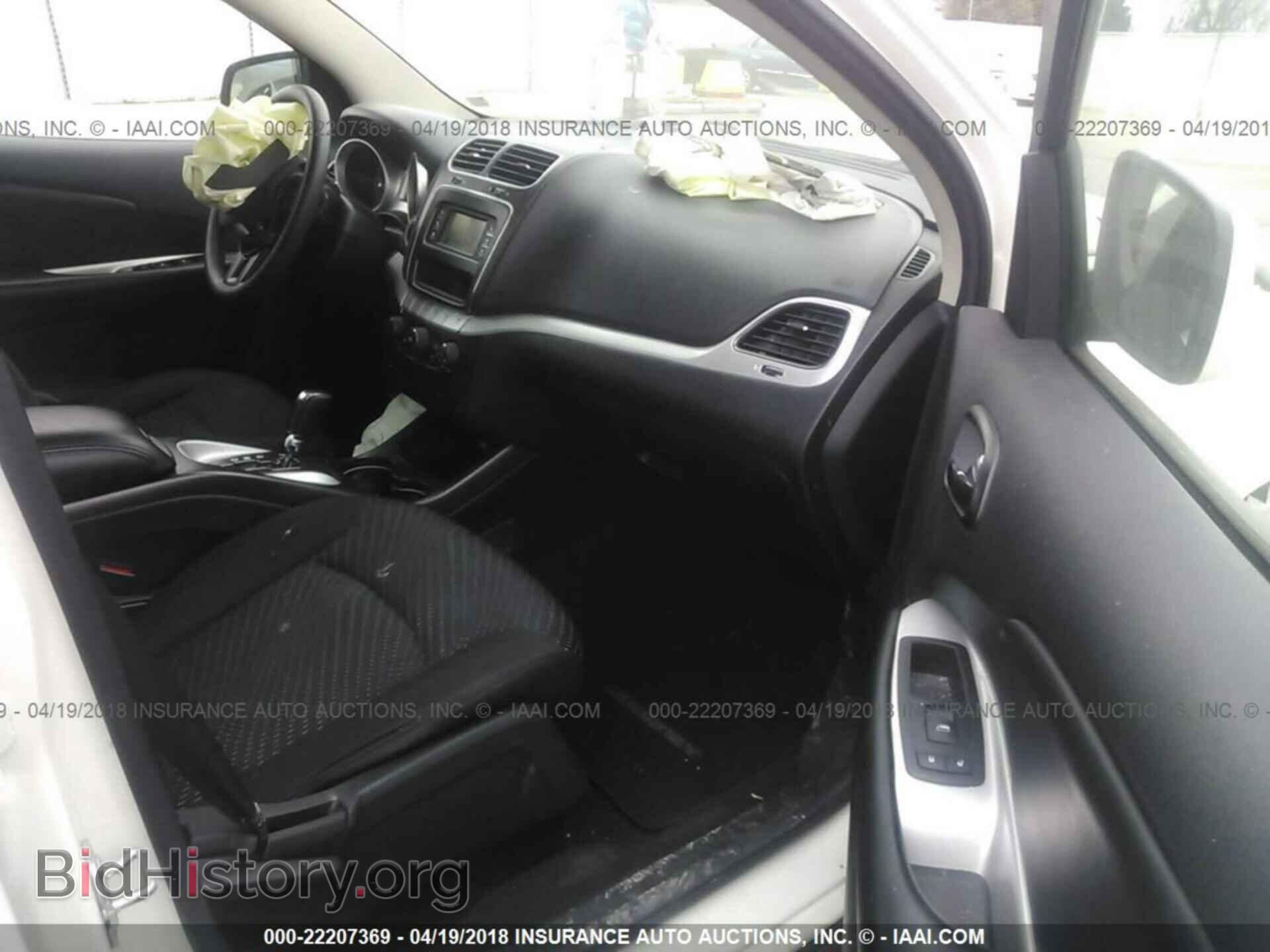 2016 Dodge Journey - VIN: 3C4PDCBG9GT224735 - Photo 5