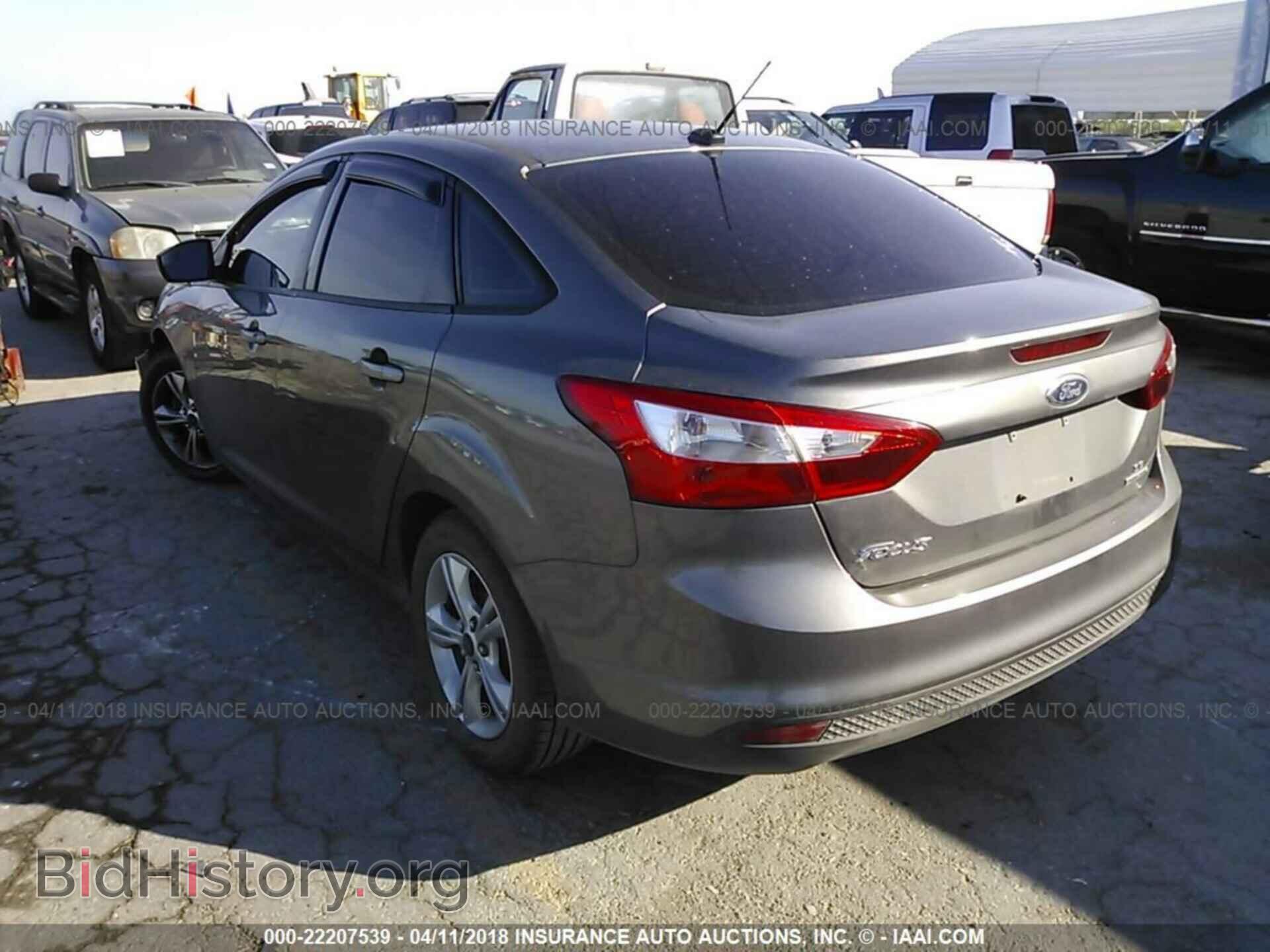 2013 Ford Focus - VIN: 1FADP3F20DL342775 - Фото 3