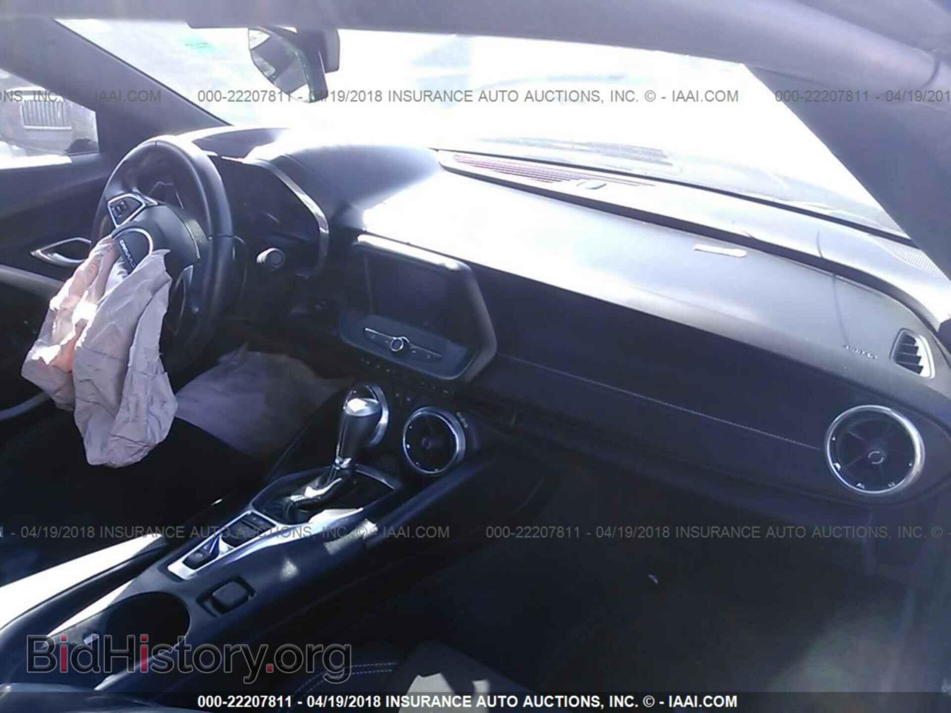 2017 Chevrolet Camaro - VIN: 1G1FB3DS1H0207244 - Фото 5