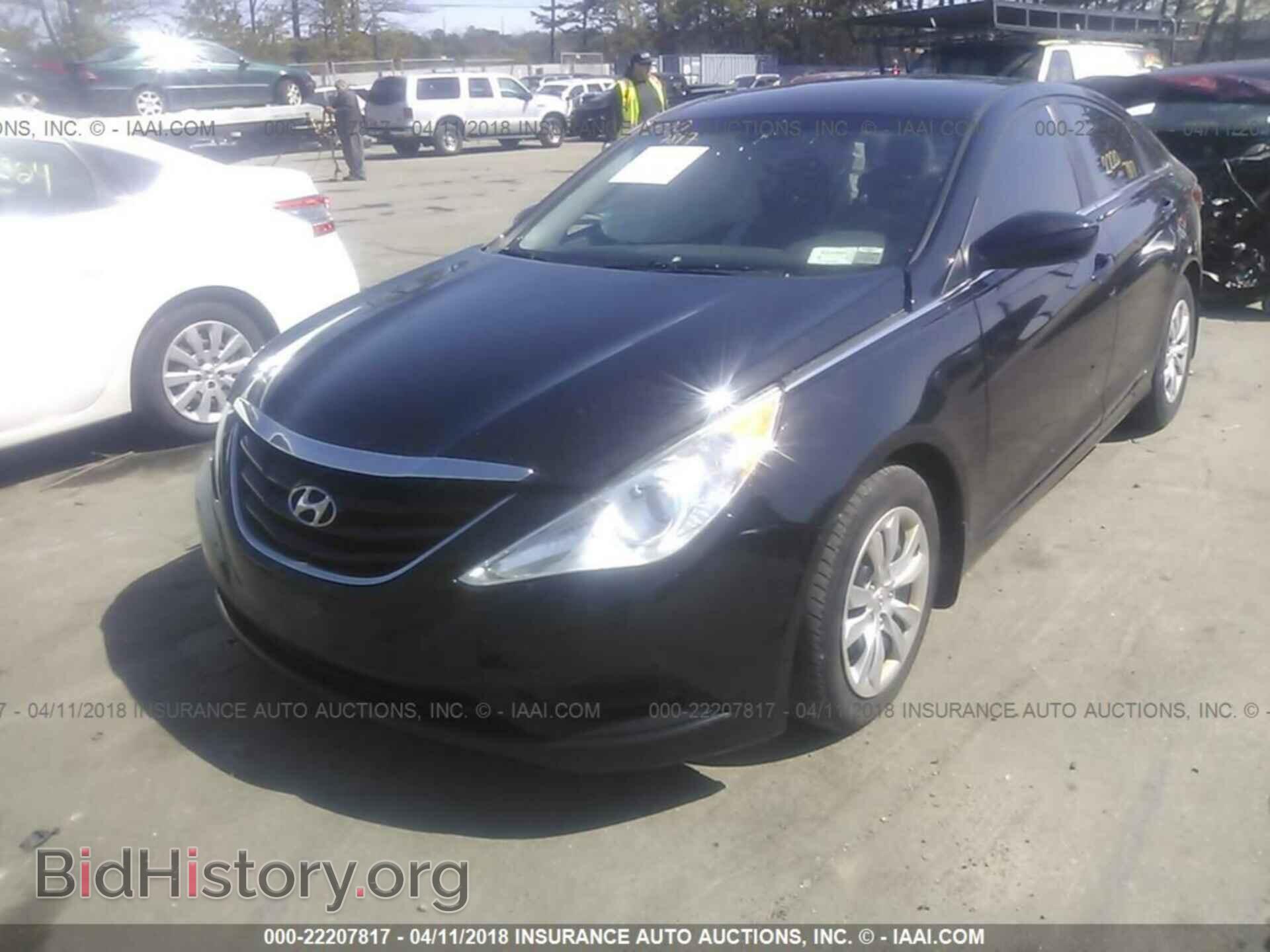 2012 Hyundai Sonata - VIN: 5NPEB4AC9CH488694 - Фото 2