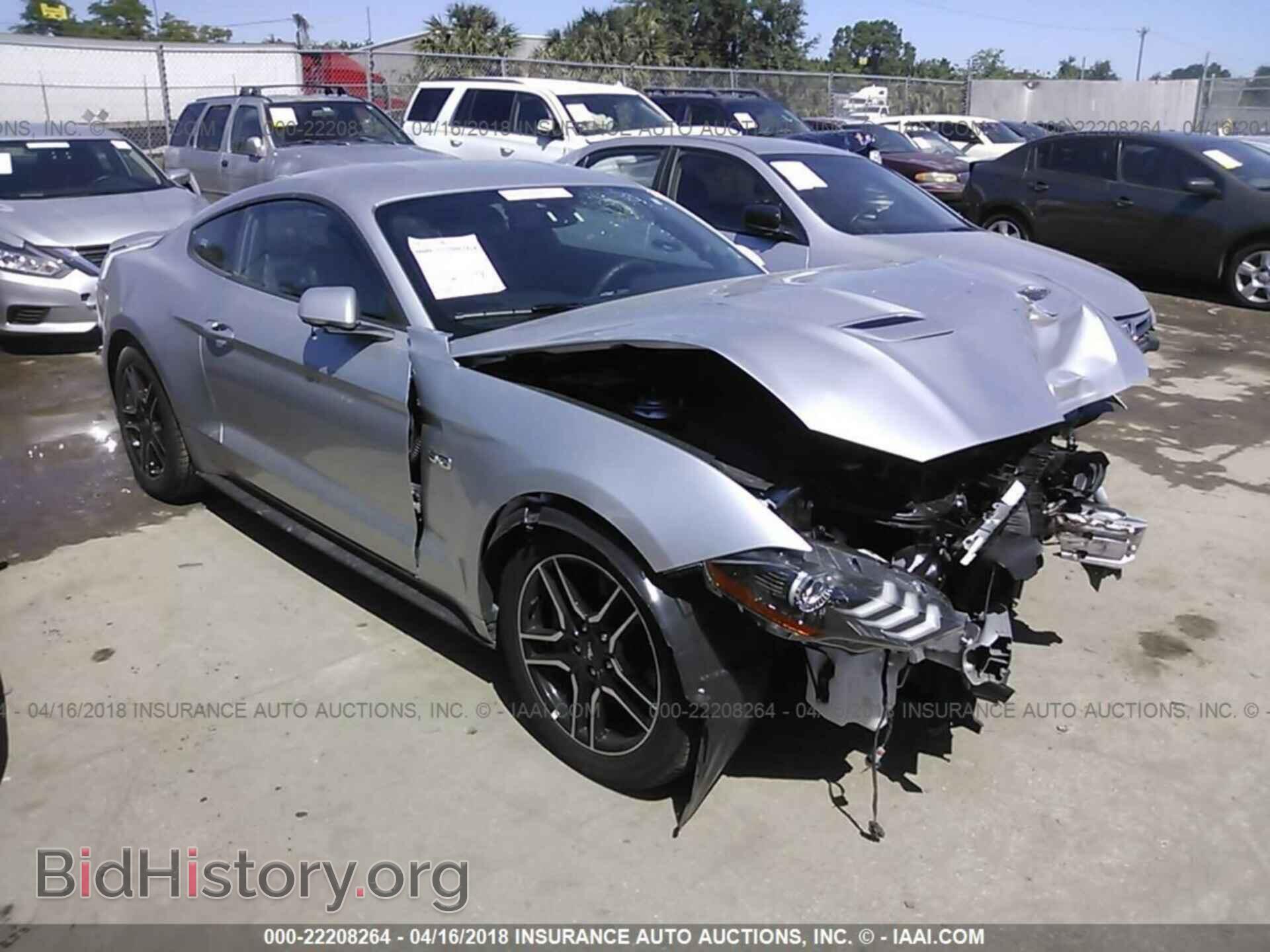 Photo 1FA6P8CF6J5117886 - Ford Mustang 2018
