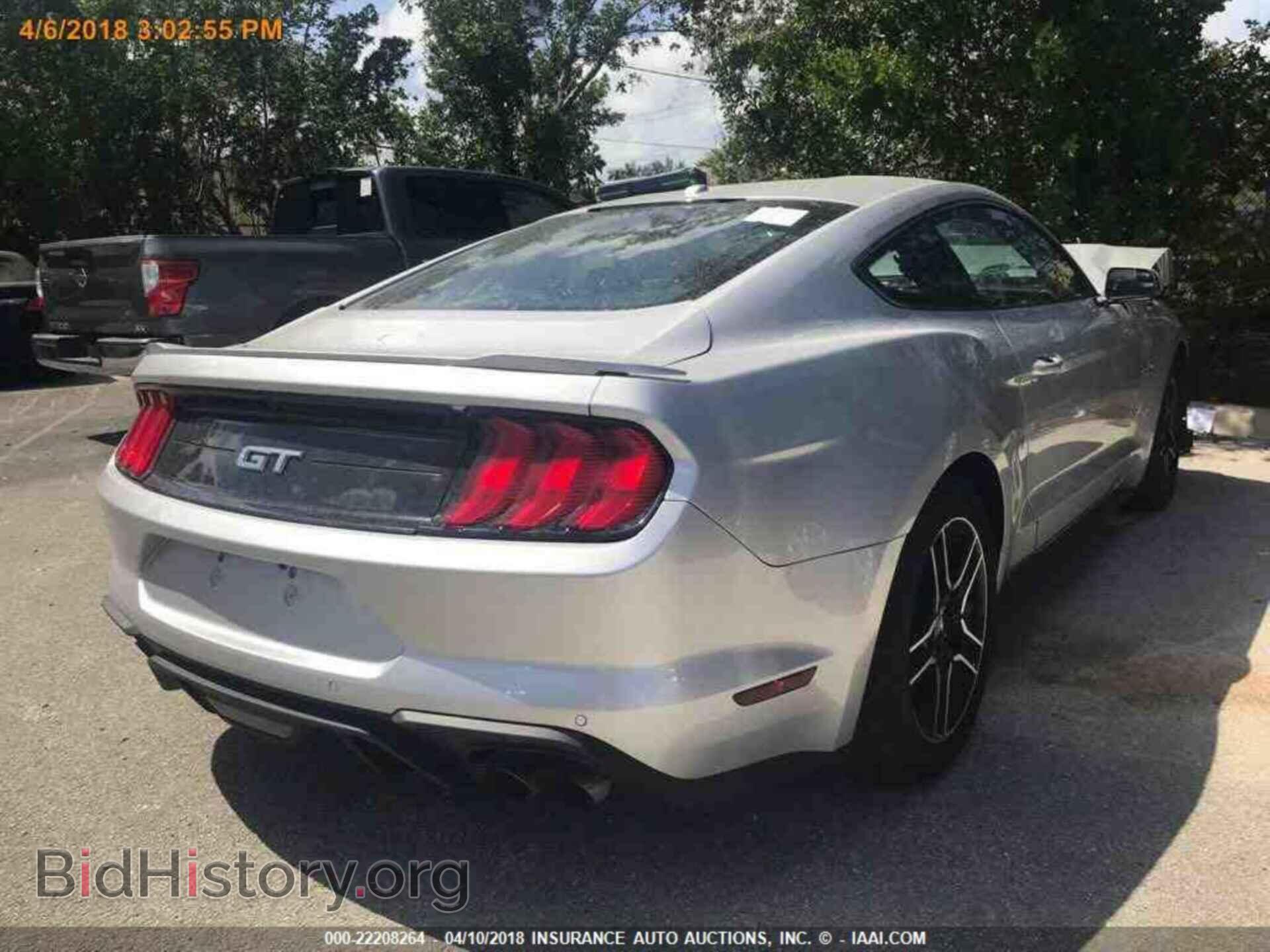 2018 Ford Mustang - VIN: 1FA6P8CF6J5117886 - Photo 17